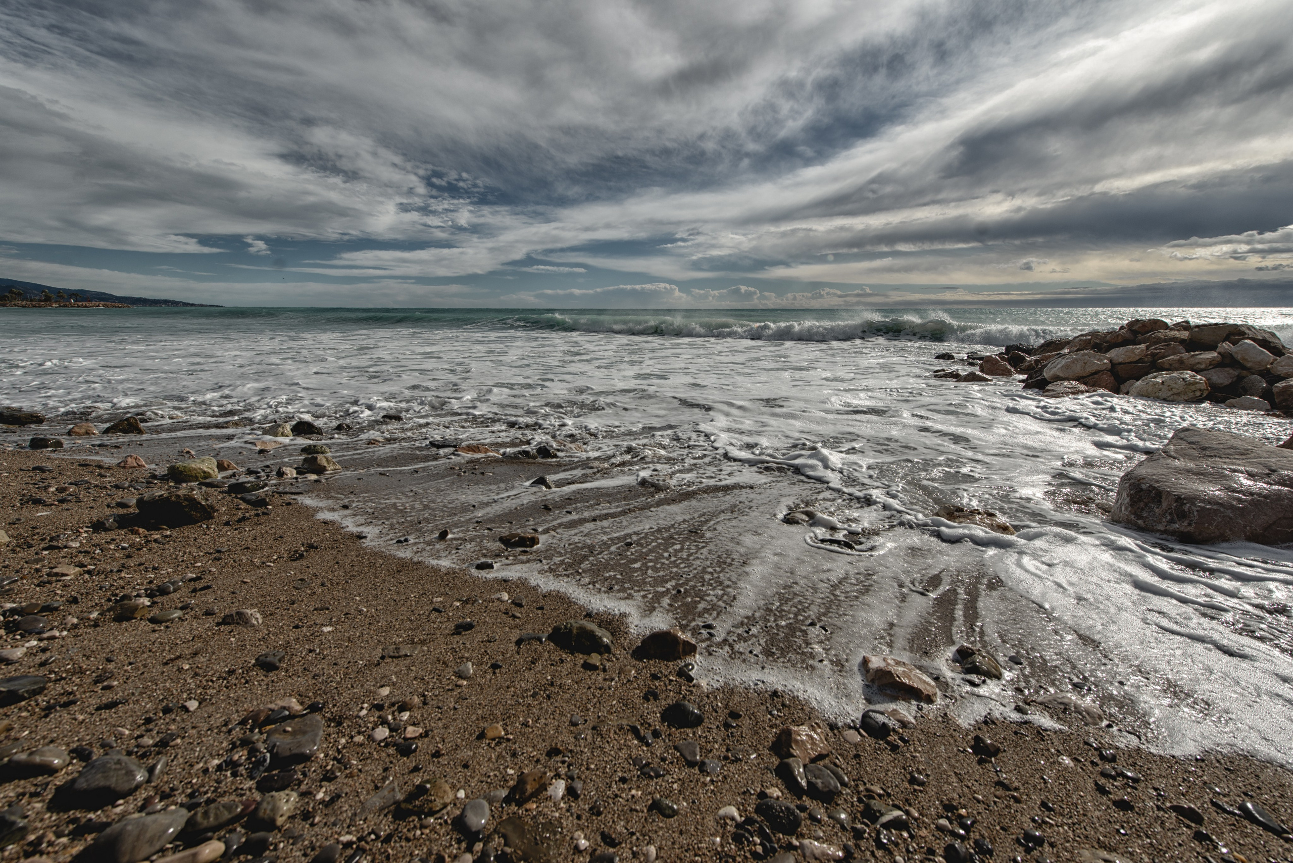 Menton. Photographe sur Cote d’Azur. Portraits de familles, couples, enfants, événements