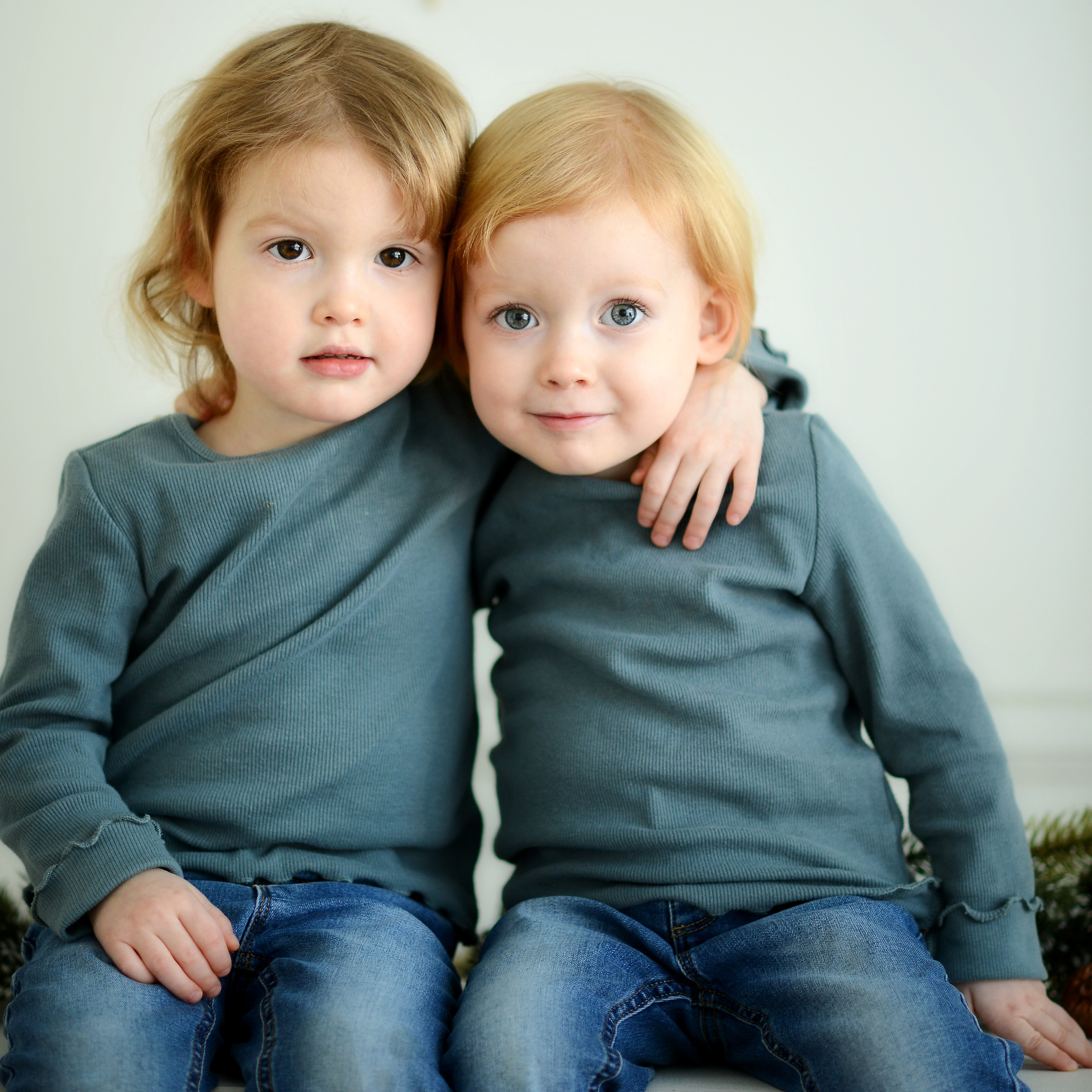 FAMILY SHOOTING IN THE STUDIO