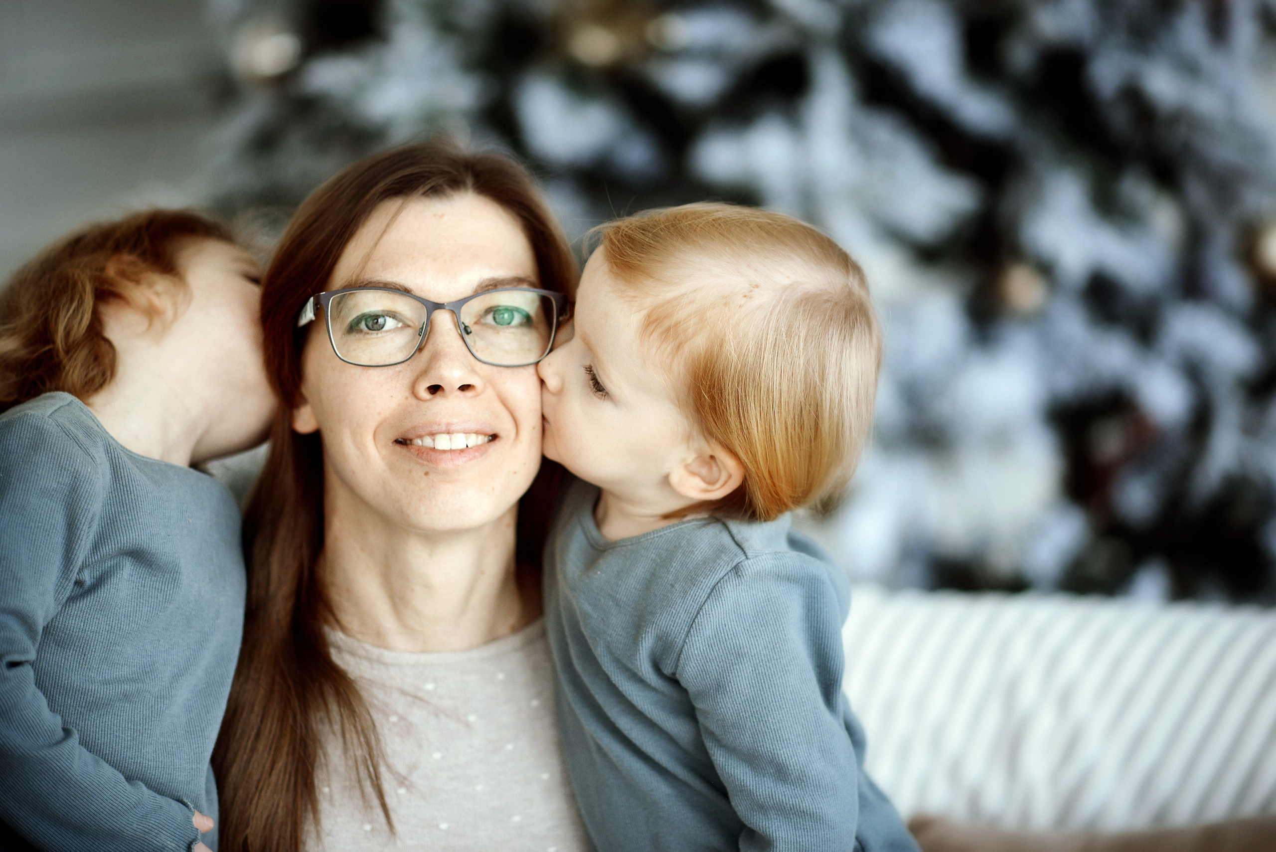 FAMILY SHOOTING IN THE STUDIO