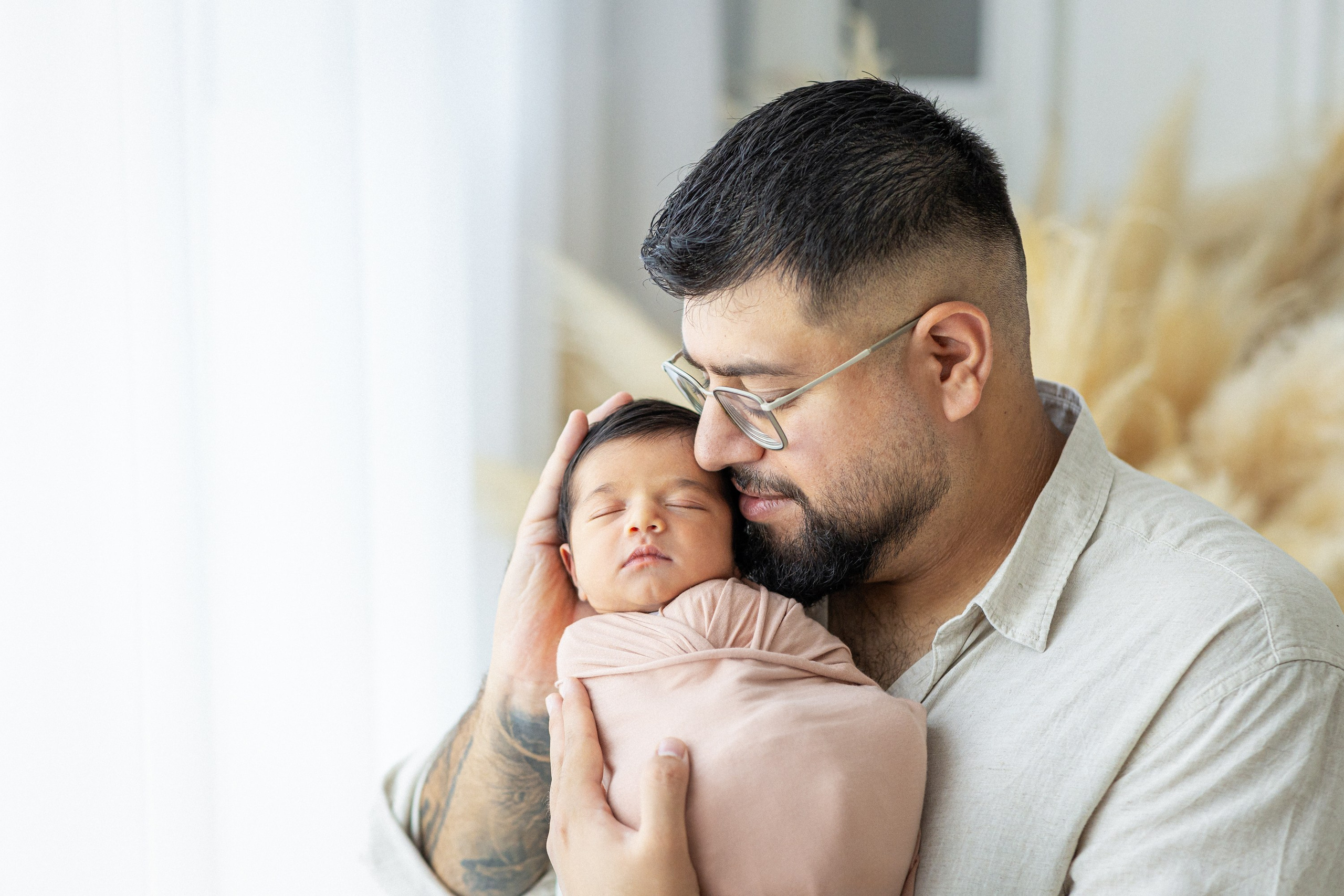 Familien Shooting im Fotostudio Gütersloh – Natürliche Familienfotos & Emotionale Momente. Hochzeitsfotografin in Gütersloh | Authentische Hochzeitsreportagen | TK Photographie