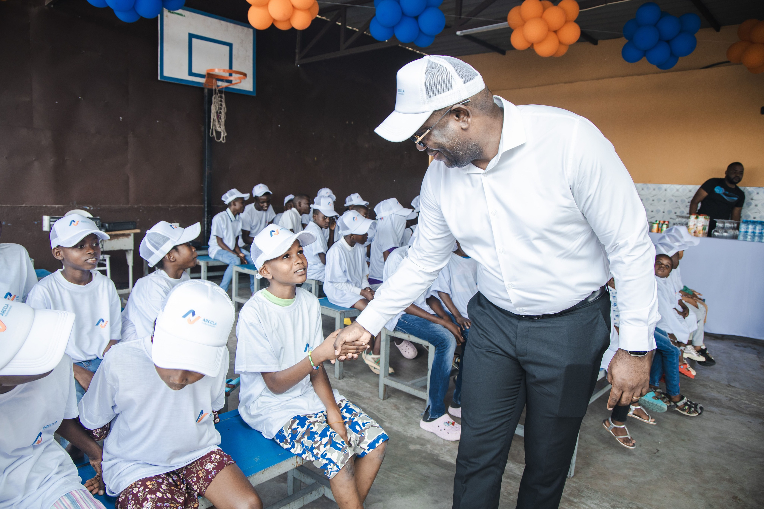 ARCLLA 5 ANOS — ENTREGA DE DONATIVOS