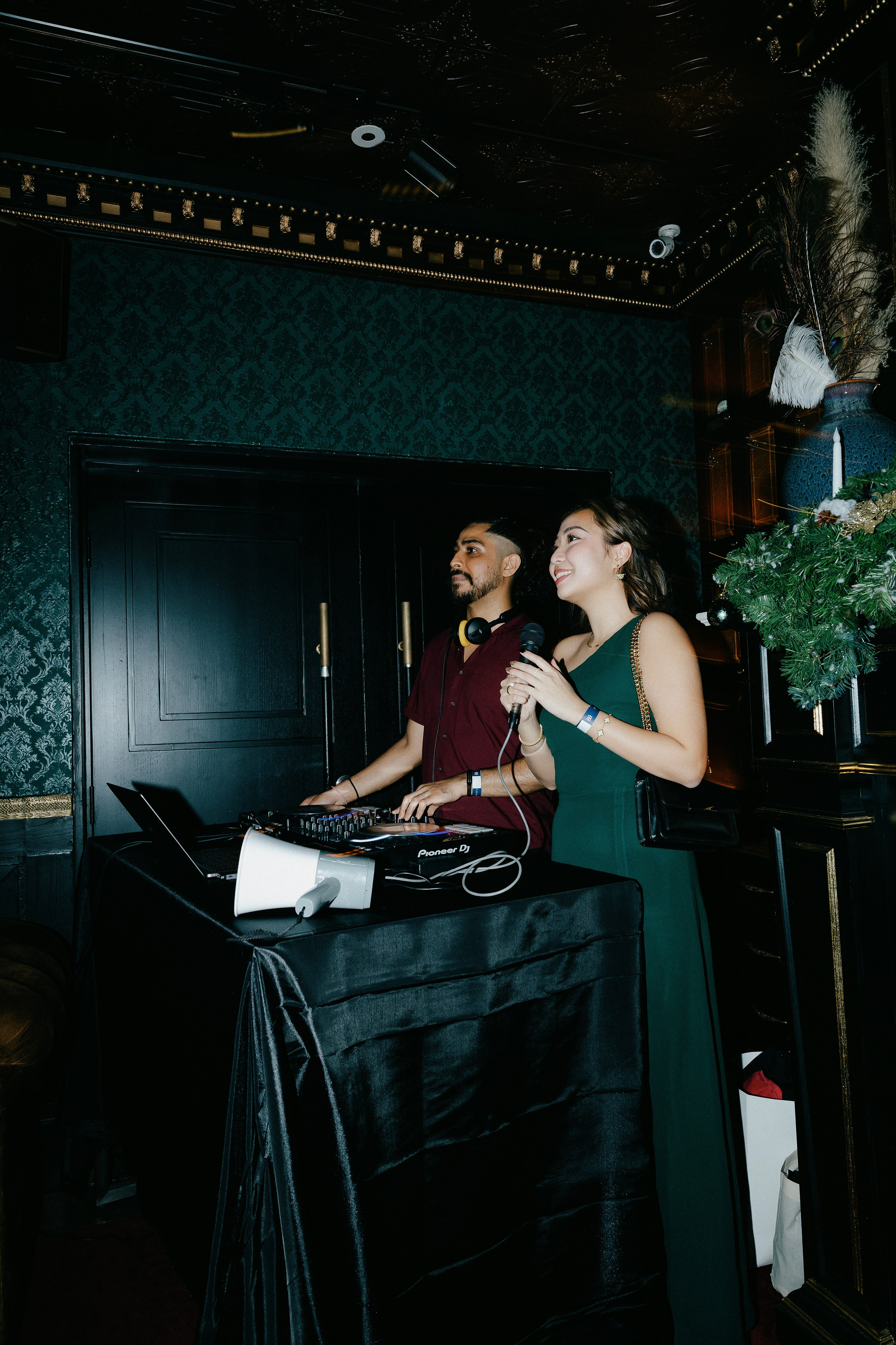 HIEP & TRINH / After wedding. Nhiếp ảnh gia đám cưới hàng đầu tại Thành Phố Hồ Chí Minh