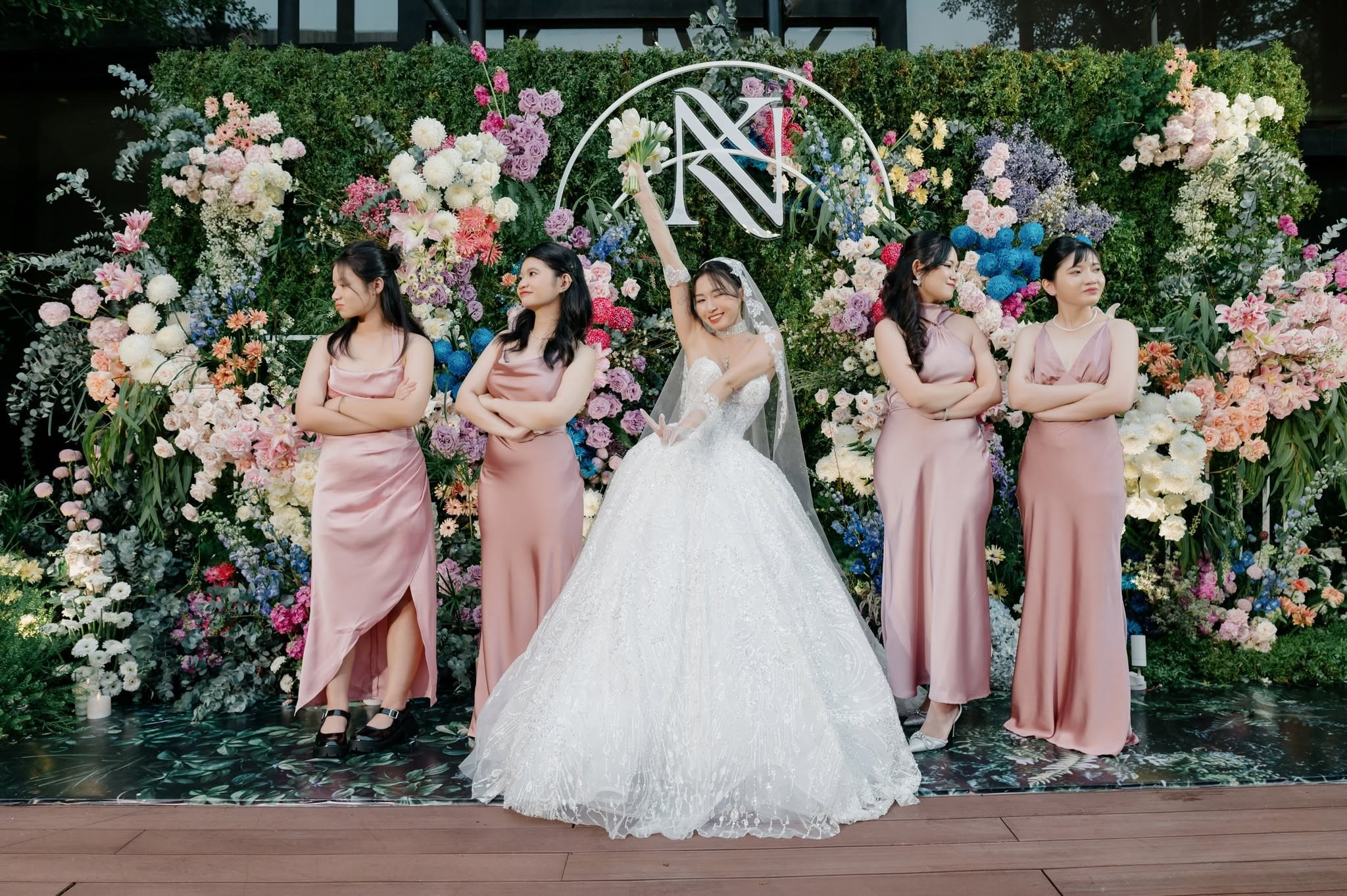 𝐊𝐞𝐥𝐥𝐢𝐞 & 𝐍𝐢𝐤𝐥𝐚𝐬 / Destination Wedding. Saigon Wedding Present | Art Beyond Moments