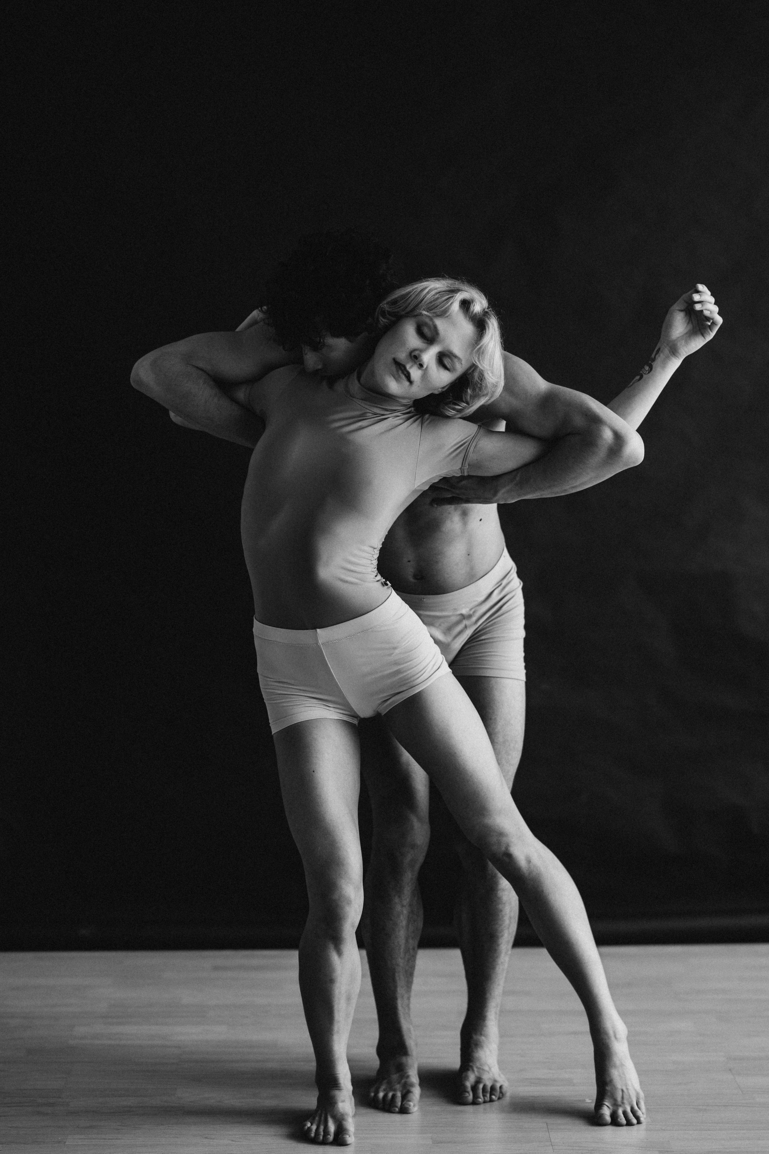 DANCERS. Victoria Olonen – Cinematic Portrait Artist | Helsinki & Europe