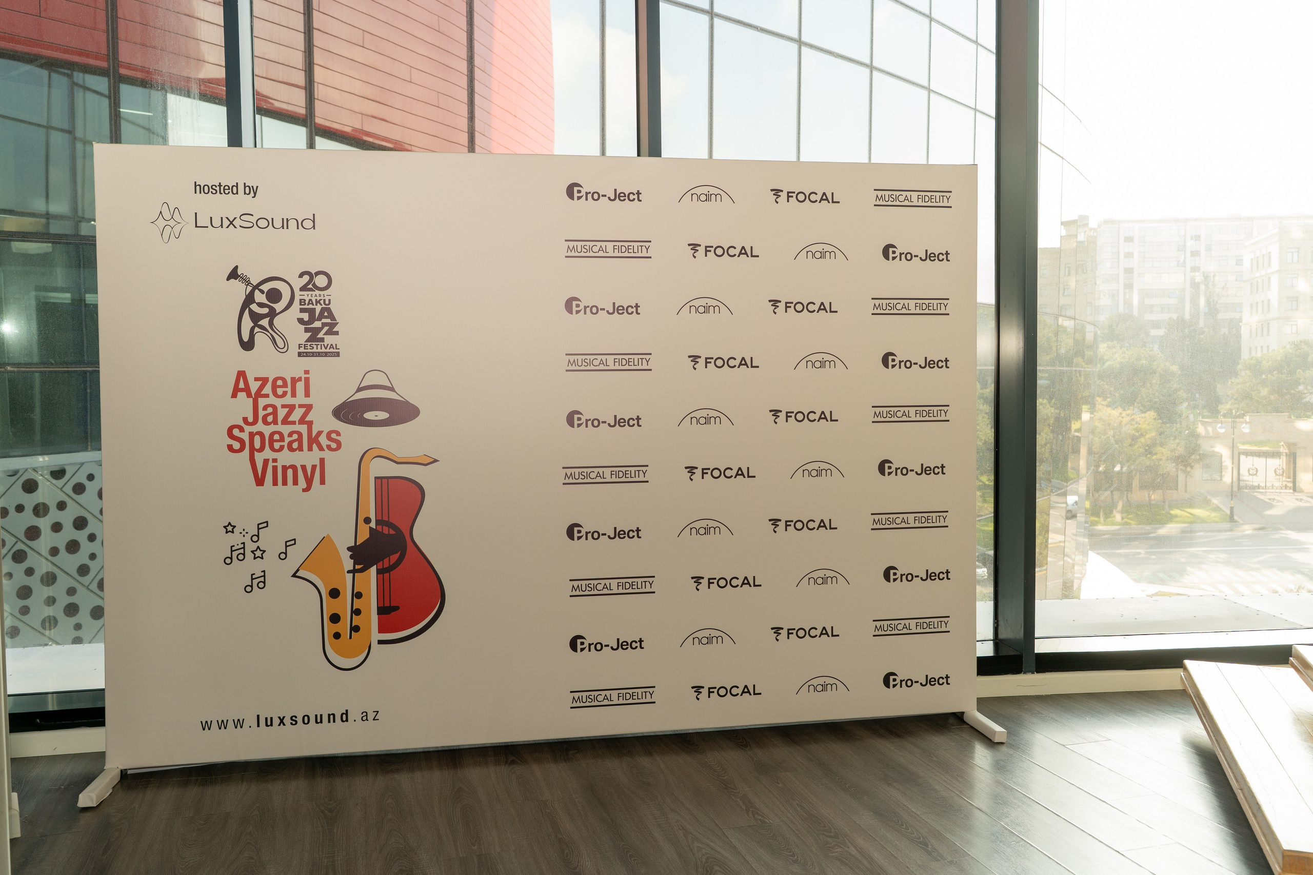 Luxsound LLC açılış. Fotoqraf Vəli Məmmədov