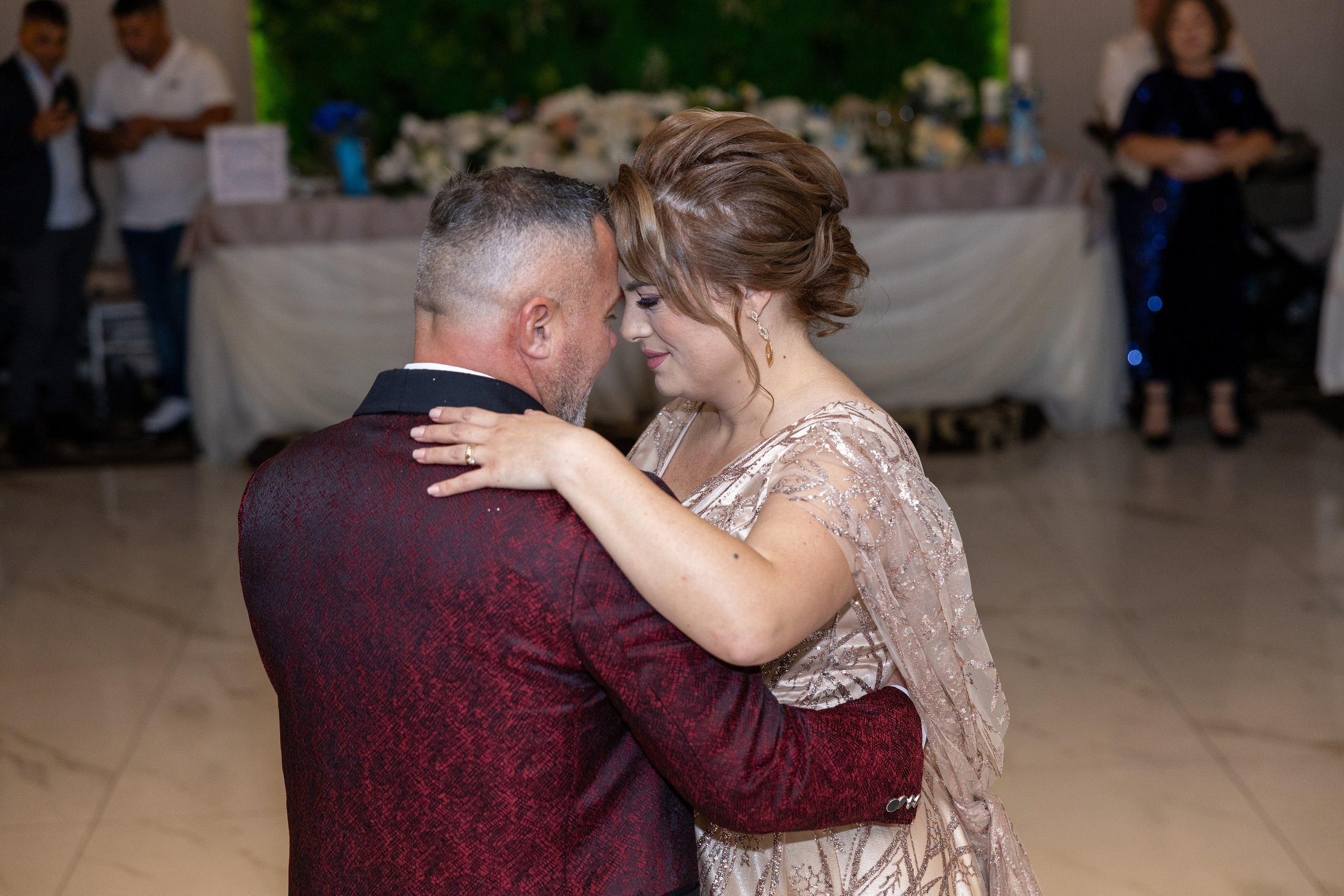 Andrei Sebastian. Moments By Gub