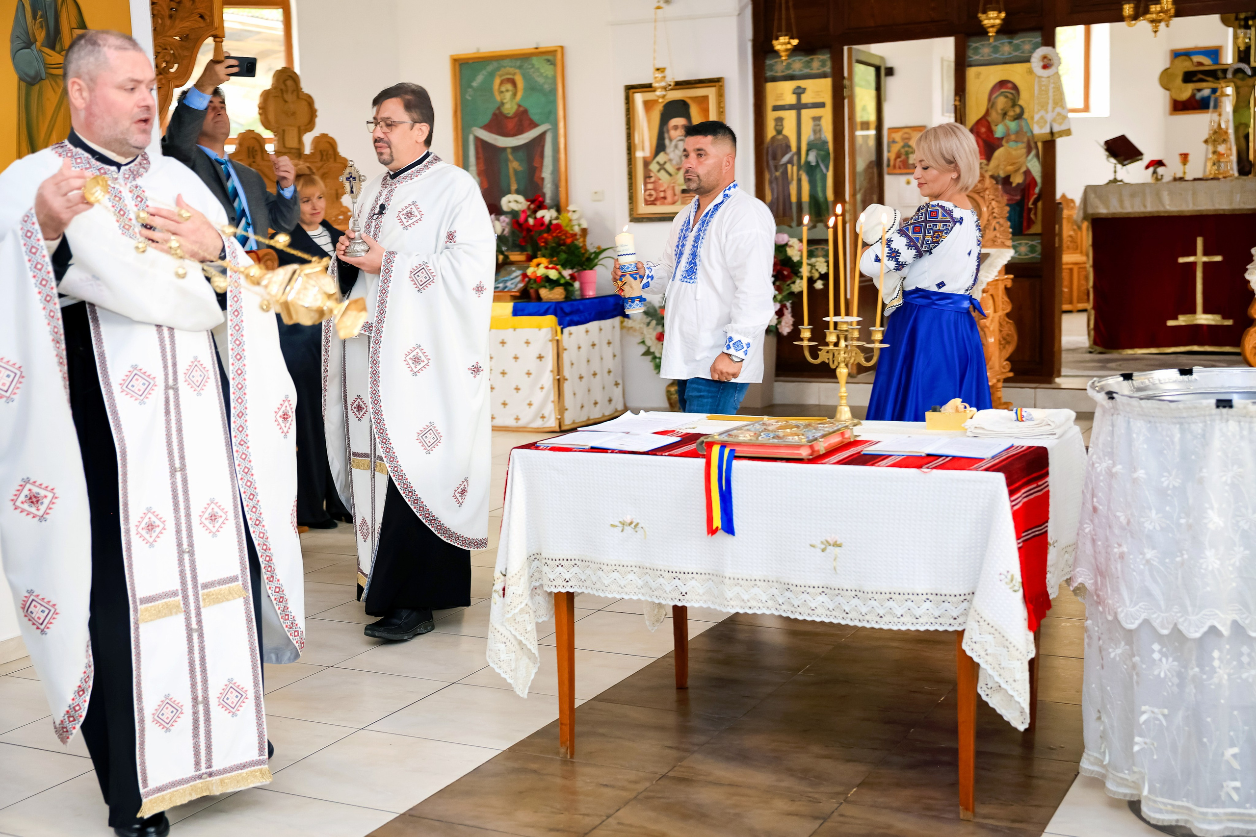 Andrei Sebastian. Moments By Gub