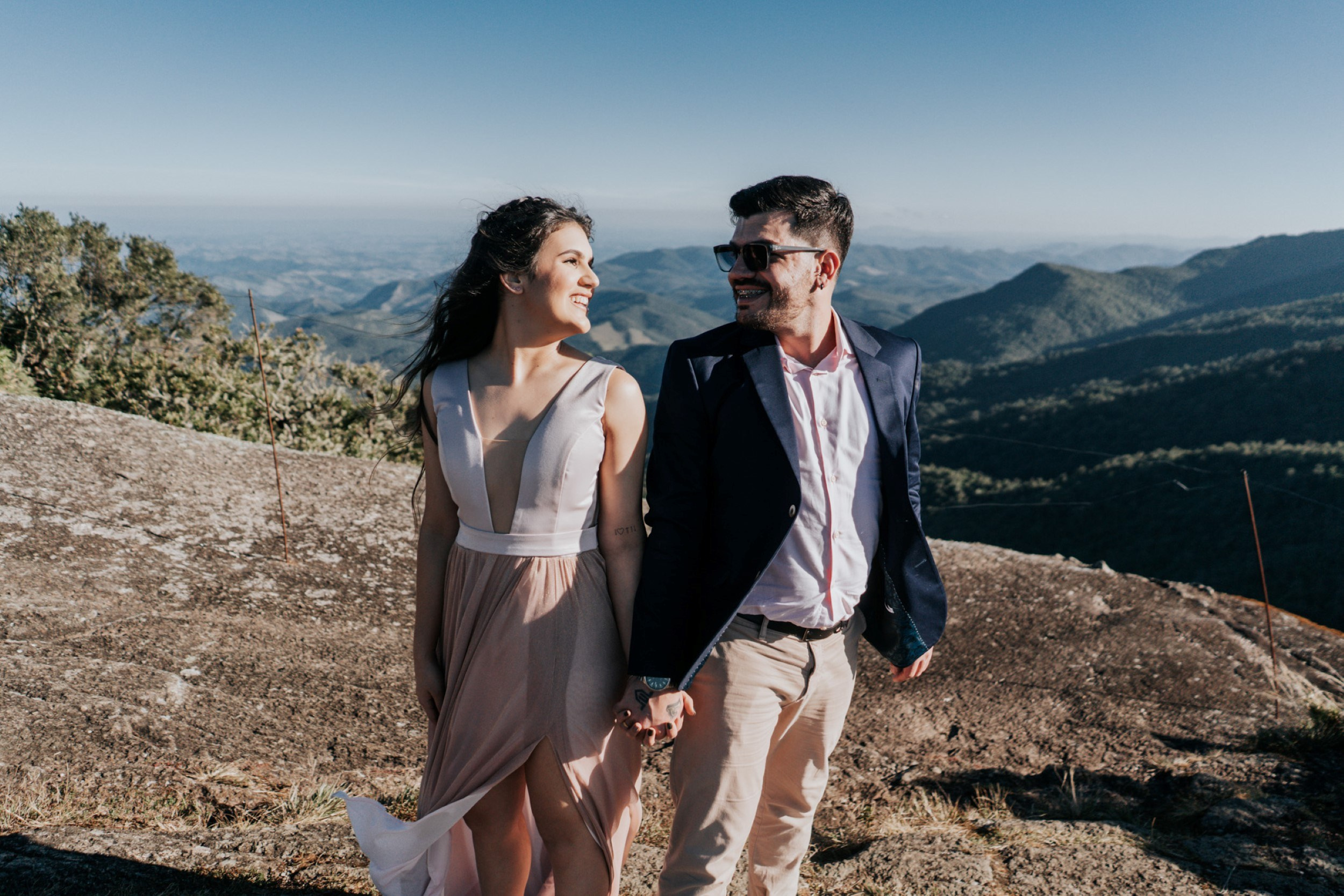 Pré Wedding — Ludmila e André (Monte Verde — MG). Fotógrafo de casamento e Filmmaker de casamento