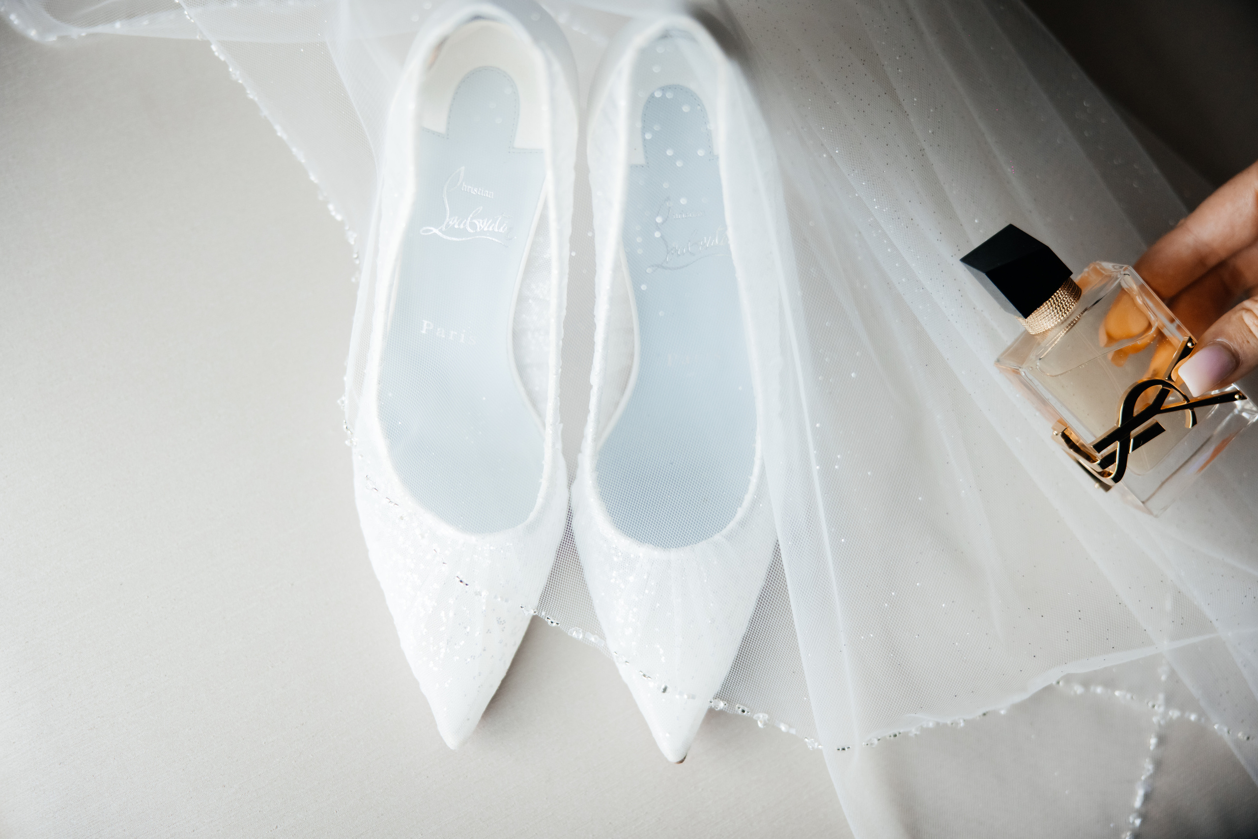 Wedding and Event photography, Kisses + Veil