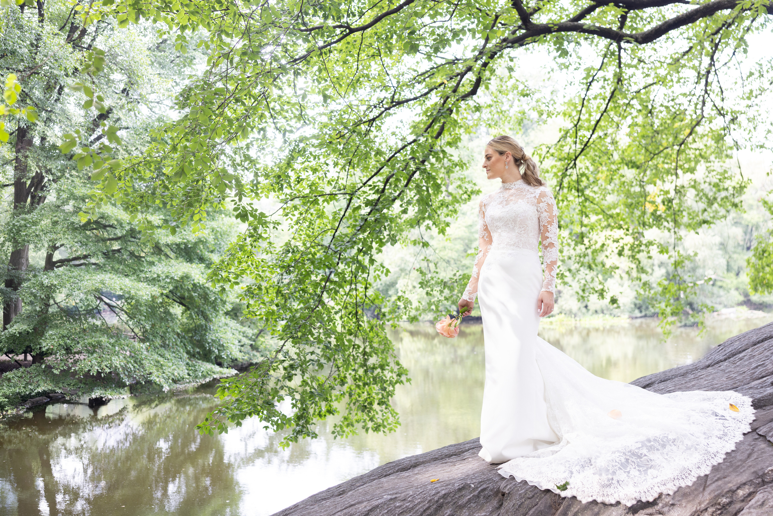 Wedding and Event photography, Kisses + Veil