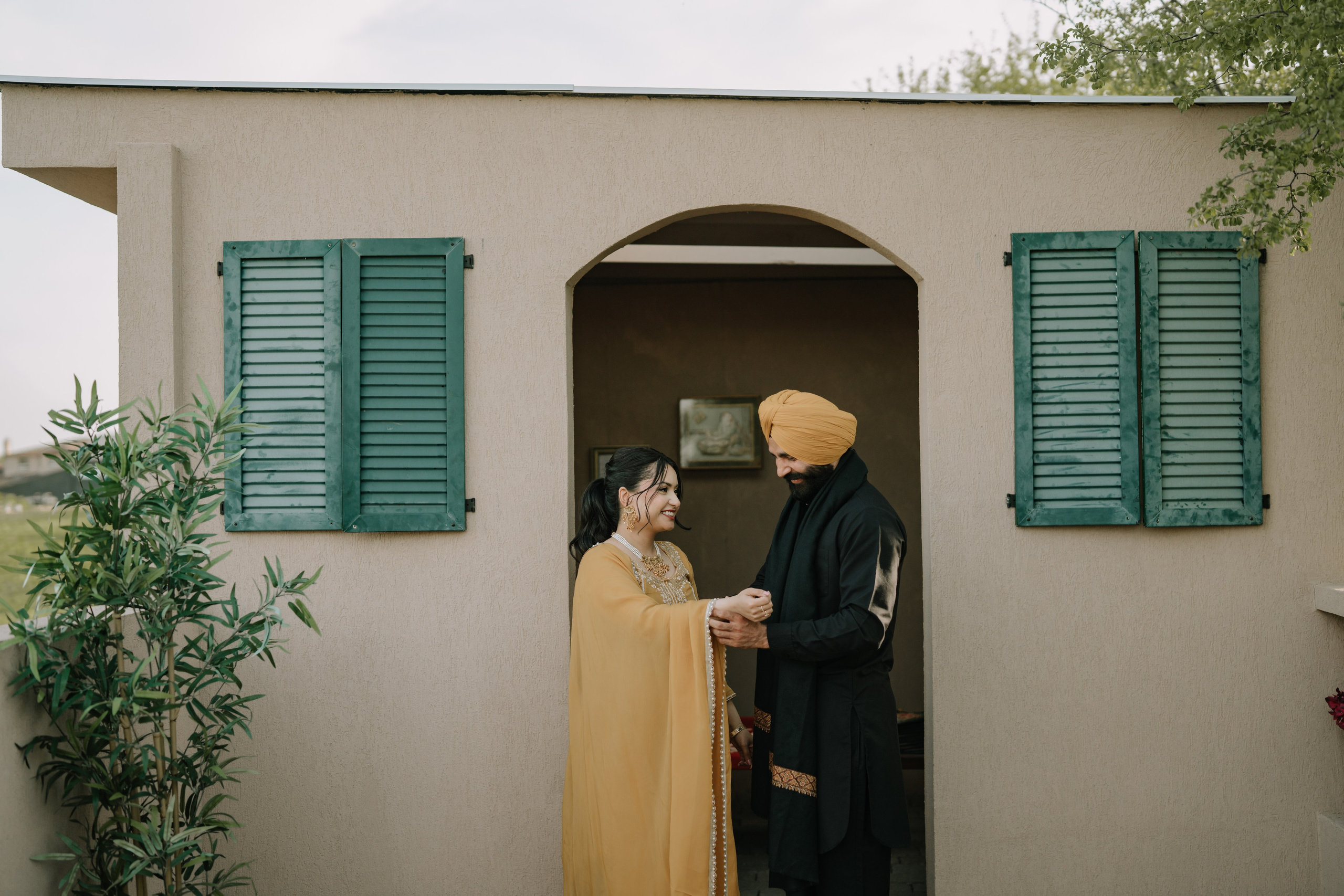 Gagan & Jasmeen. Wedding Photographer & Cinematographer studios