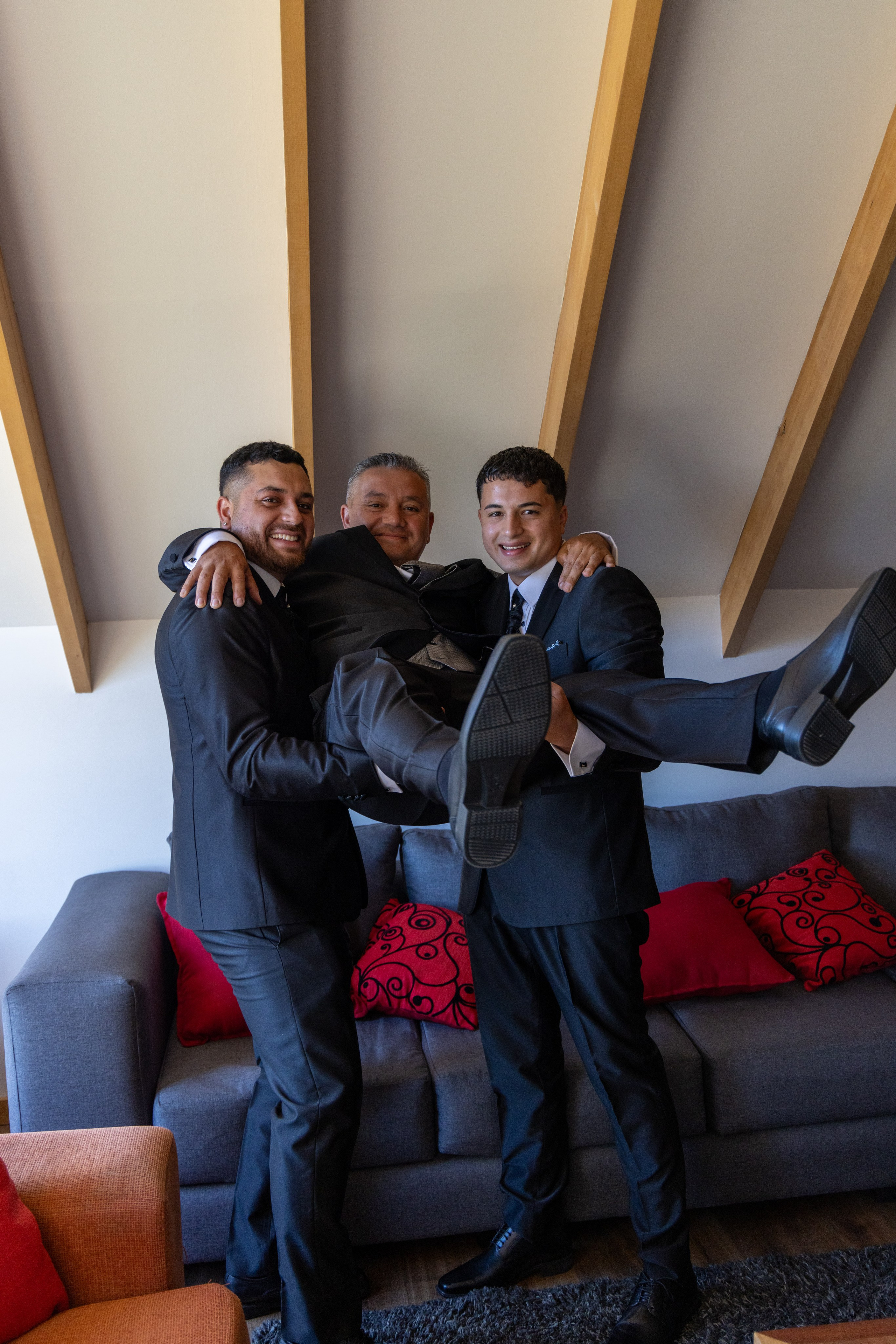 Silvia y Jorge. Dinka & Emilio - El arte de preservar lo que no se repite