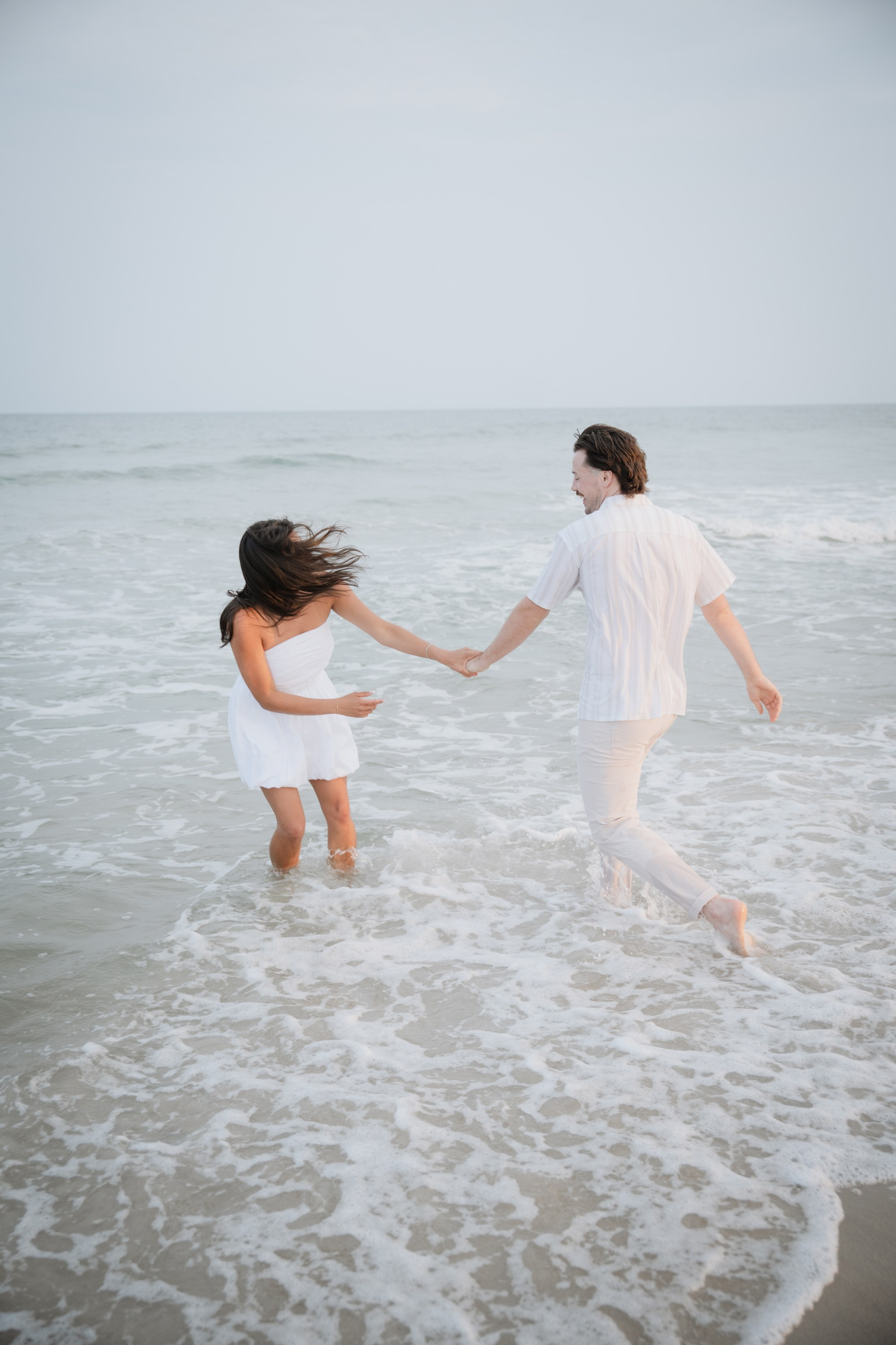 Engagement photoshoot on the Atlantic City beach. Portrait and wedding photographer in New York