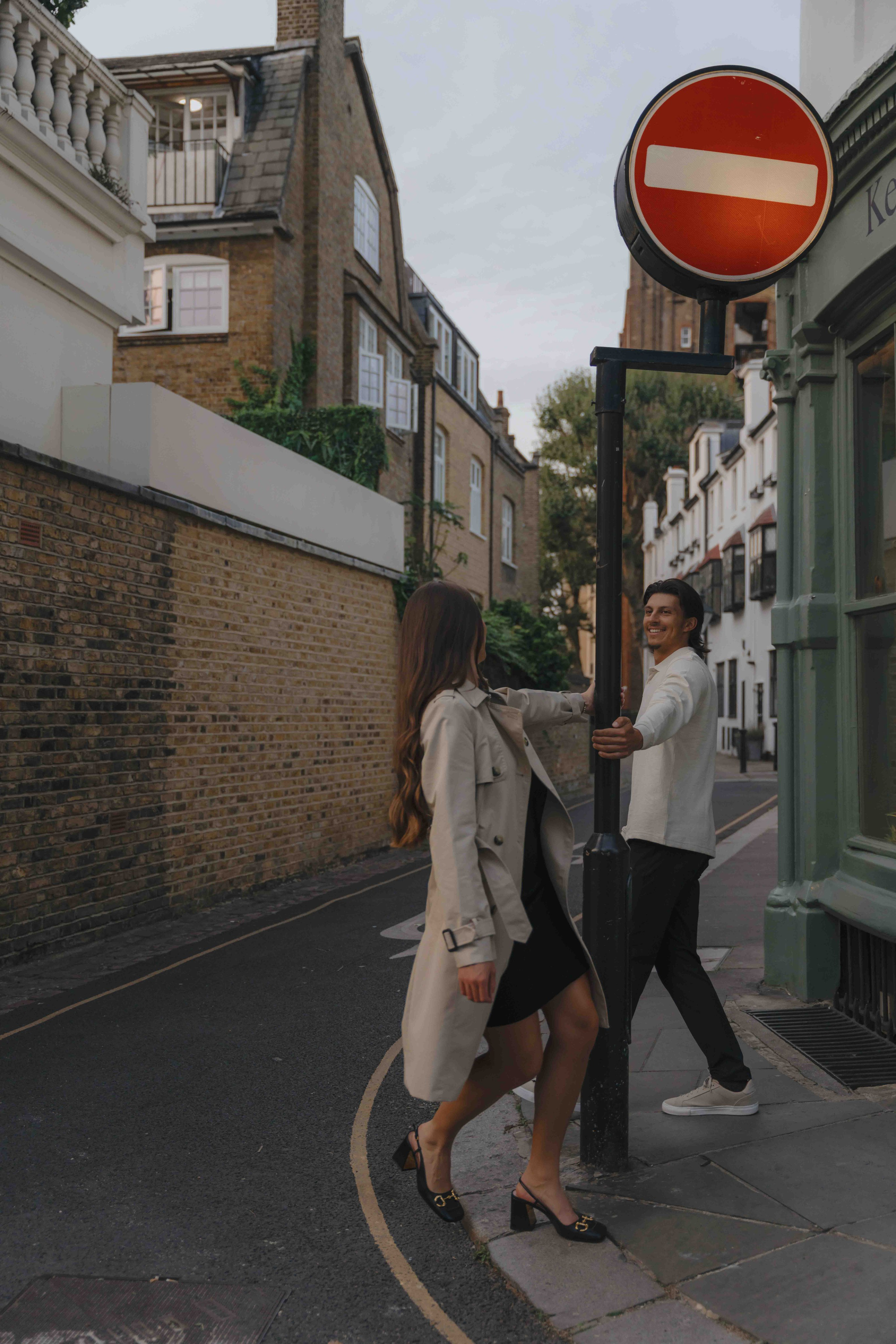 Sunset Proposal in Kensington Gardens London | Engagement Photography. London Wedding & Engagement Photographer