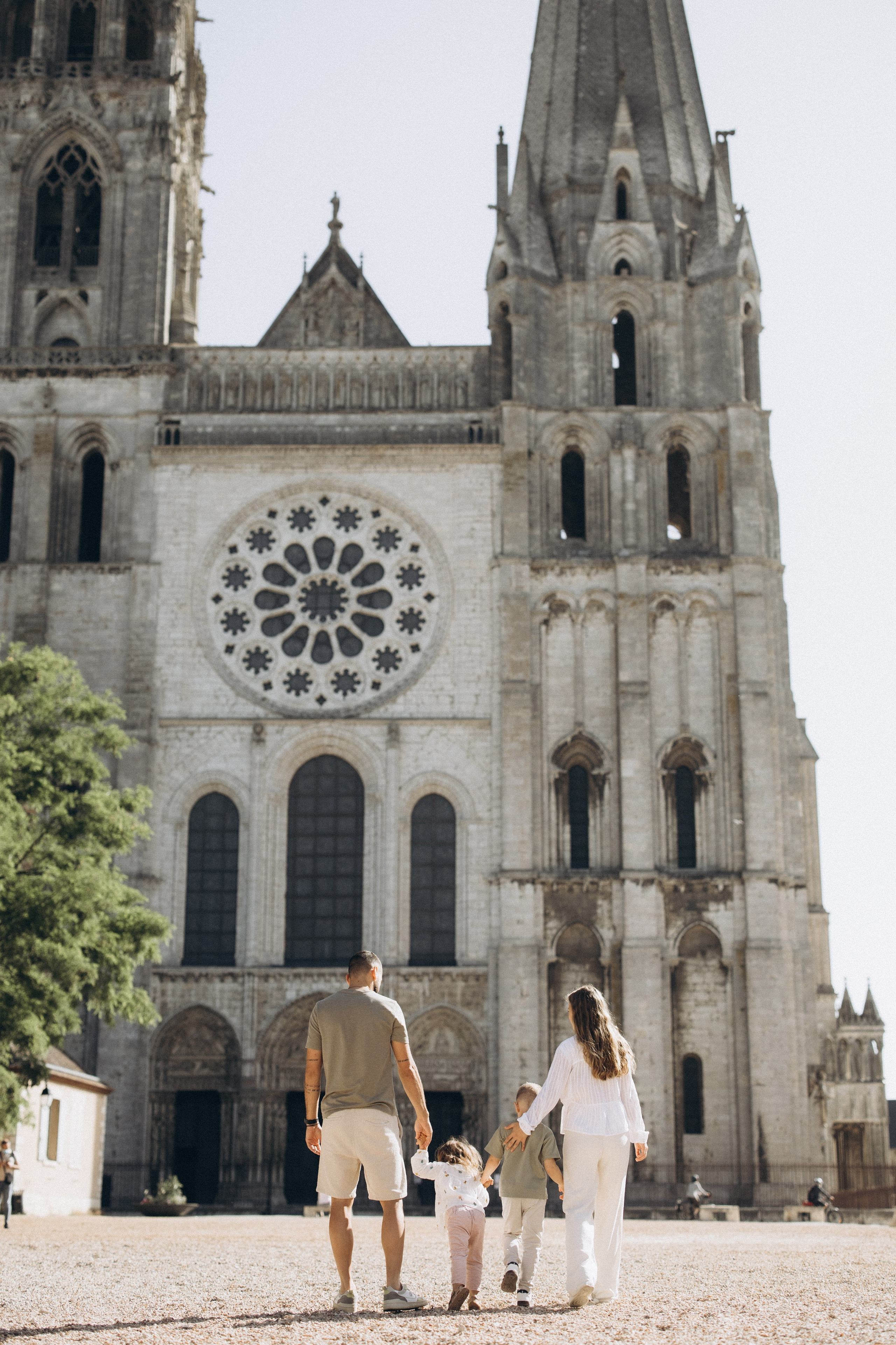 Un jour près de la Cathedral. Photographe à Chartres & Eure-et-Loir | Ekaterina Kudinova