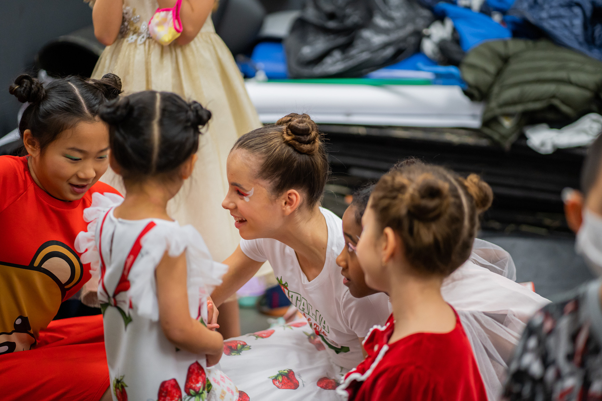 VKFW 2021 Backstage. Vancouver Kids Photographer