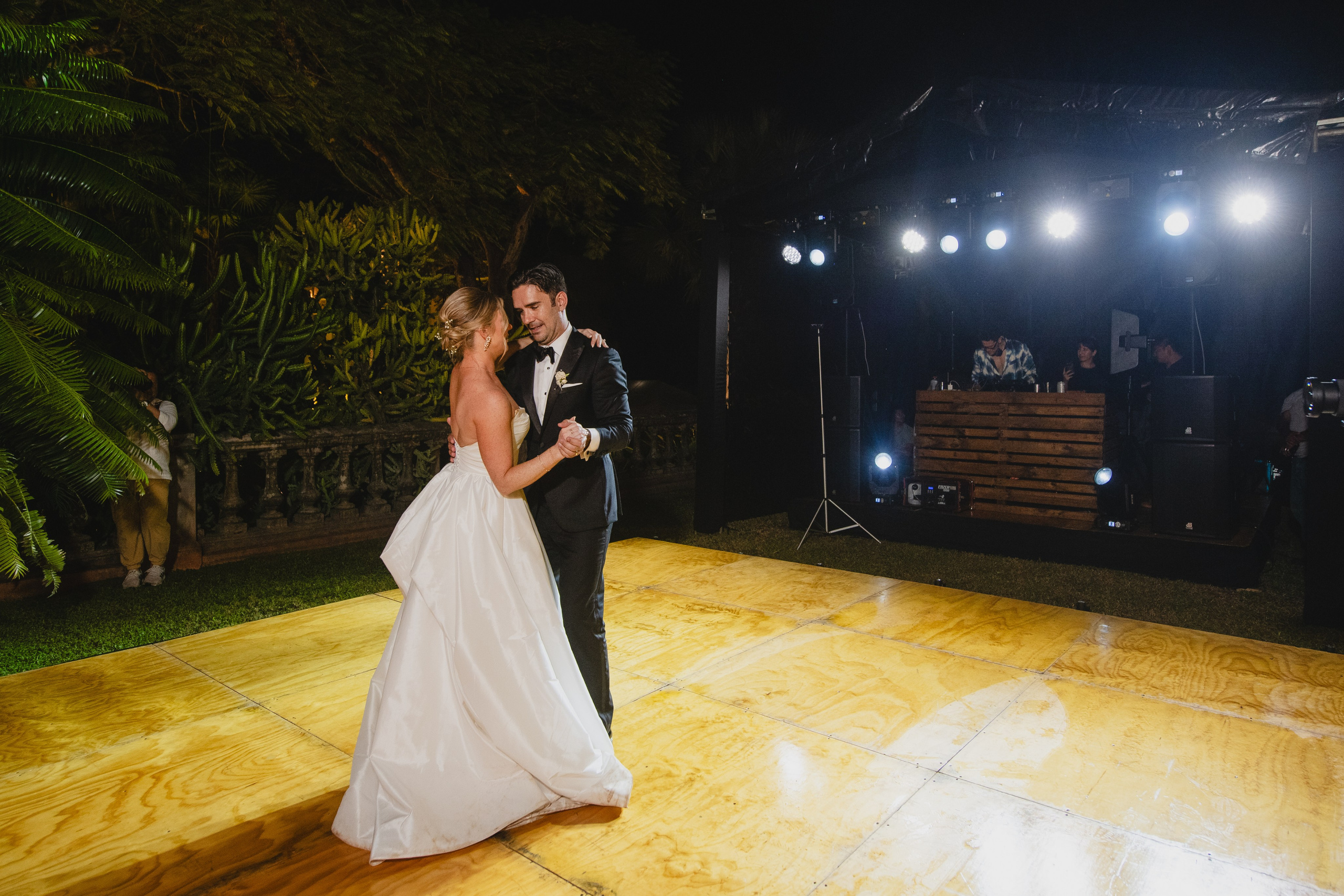 Sasha & Mike. Antonio Soberano Photography