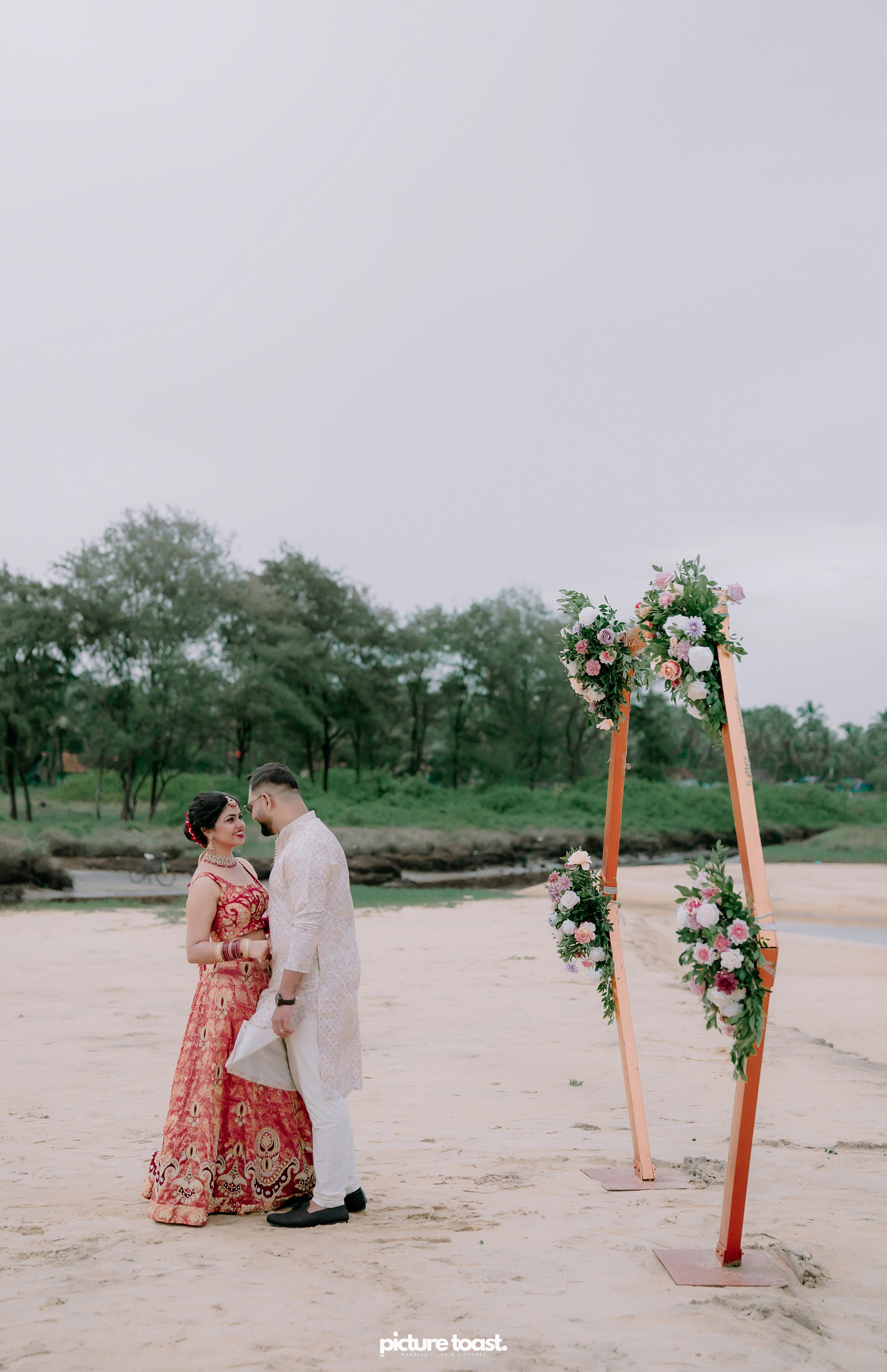 Beach Wedding! Ft. Malavika & Vishnu. Fine art Wedding Photographers in India & Canada