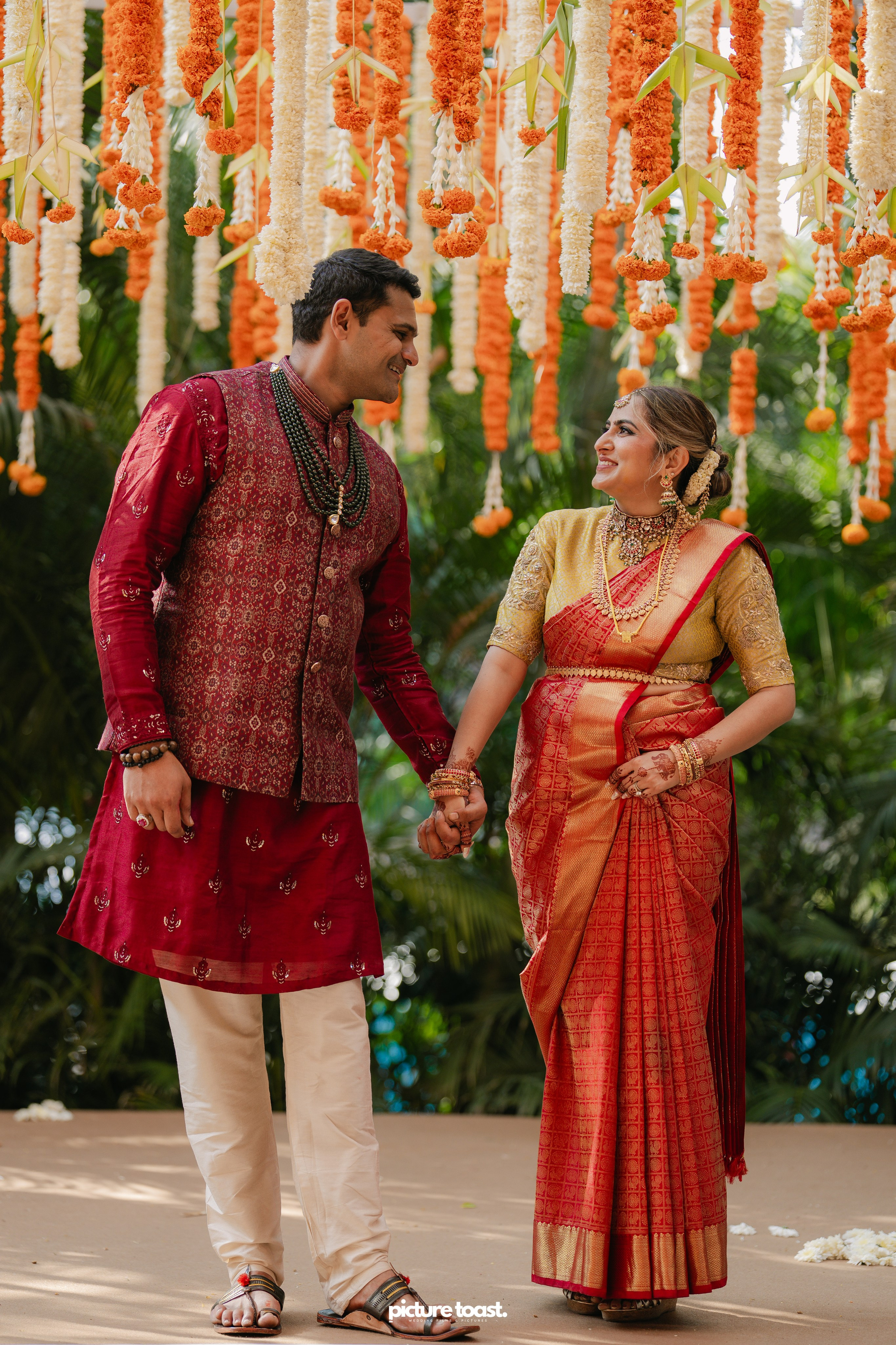 South Indian Wedding Ft. Aashna & Rajiv. Fine art Wedding Photographers in India & Canada