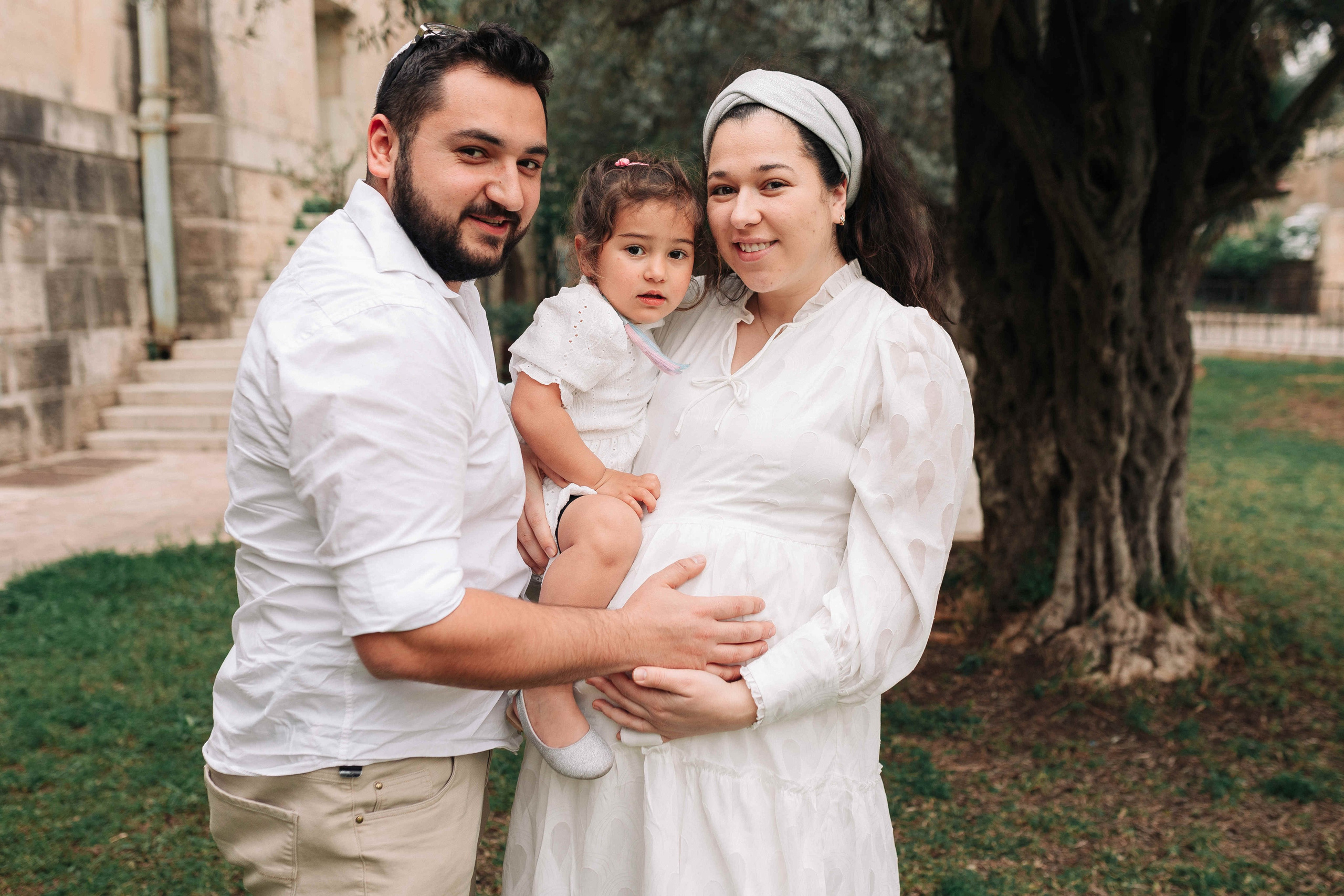 EXPECTING A BABY, JERUSALEM. PHOTOGRAPHER IN ISRAEL