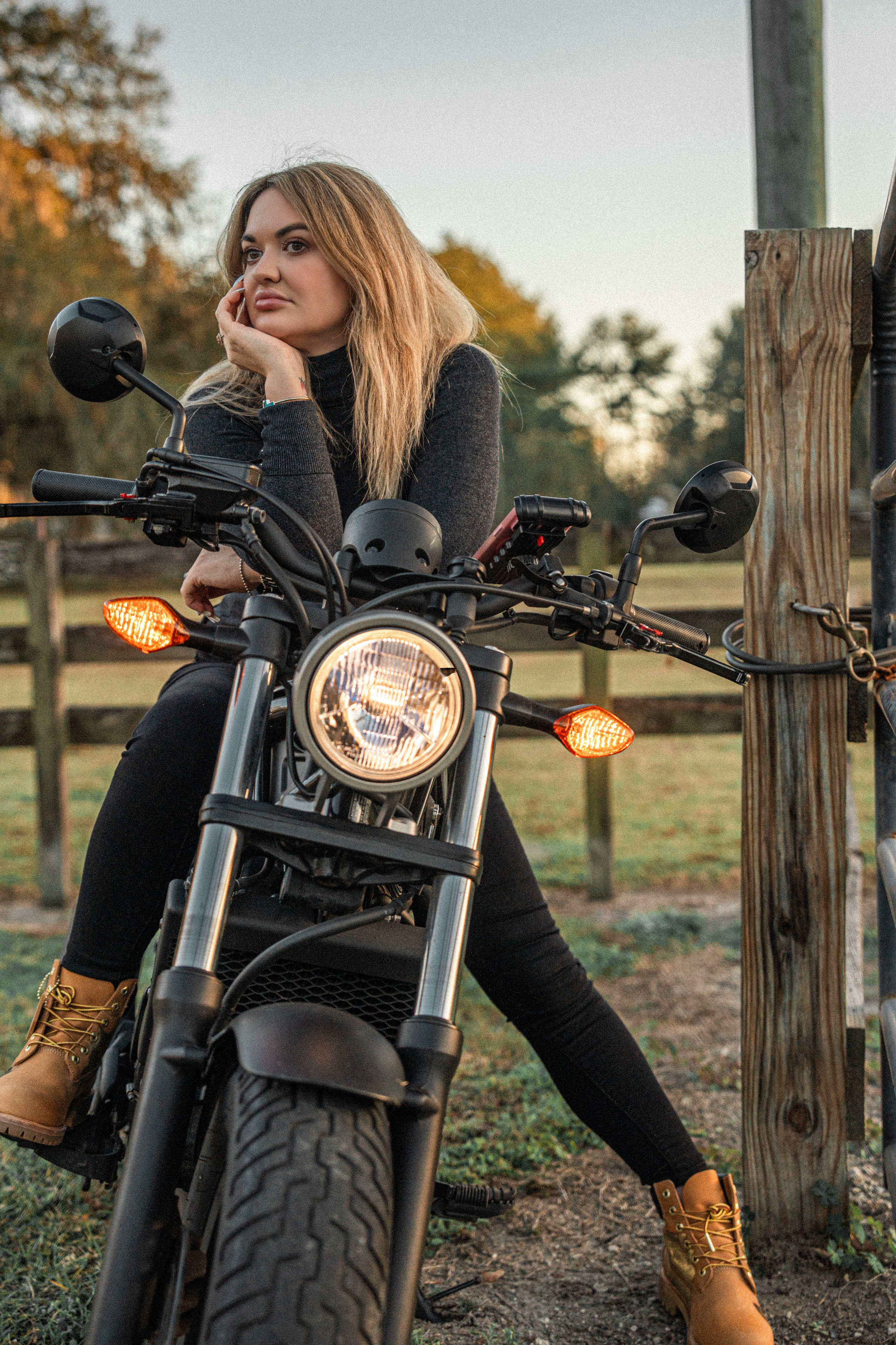 Anna on a Bike. Welcome to my video and photo world!