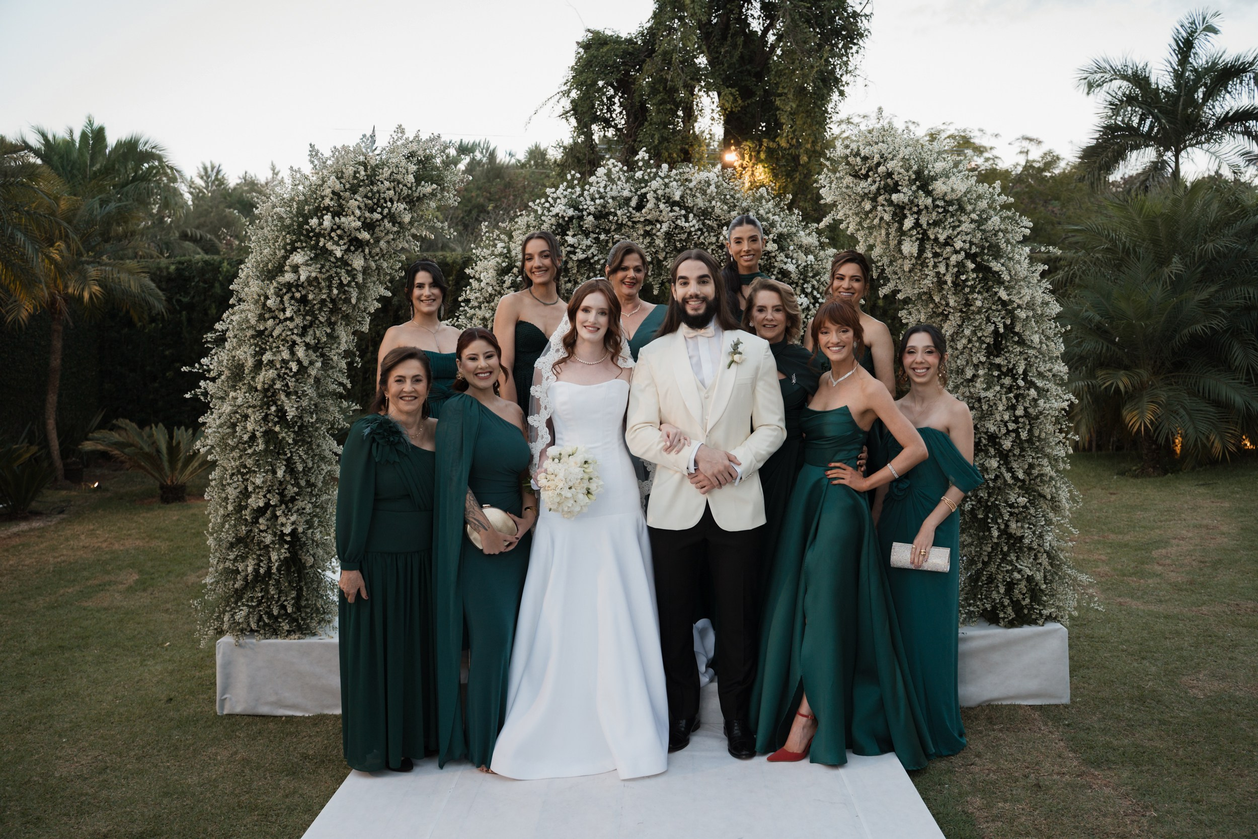 Ana e Igor viveram um dia especial no LIAC Pampulha, em BH. Edu e Josi registraram o casamento com sensibilidade e emoção real.
