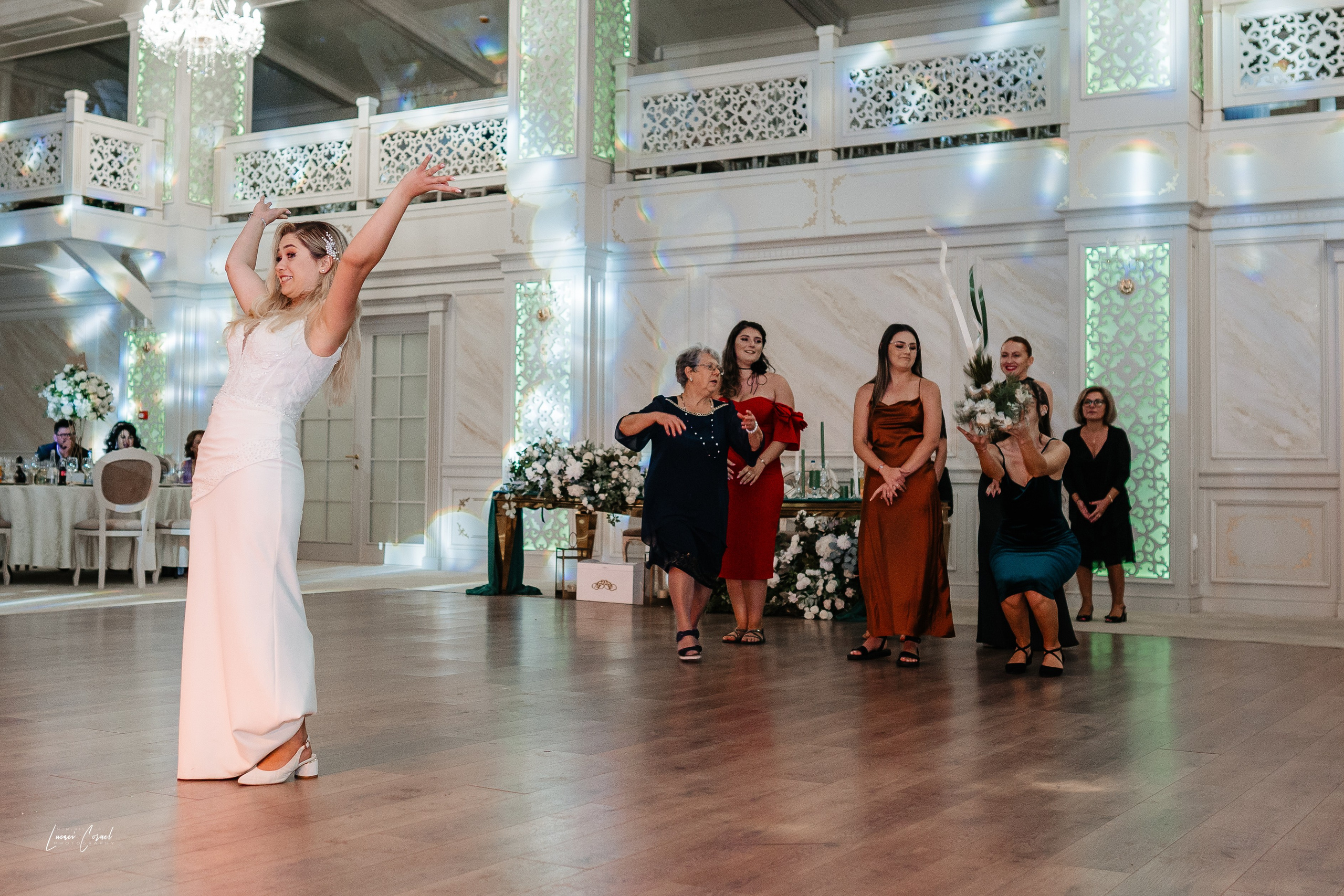 Diana & Cătălin – Nuntă clasică și rafinată. Fotograf de nuntă, corporate, botezuri, majorate și aniversări Roman, Lucaci Cornel