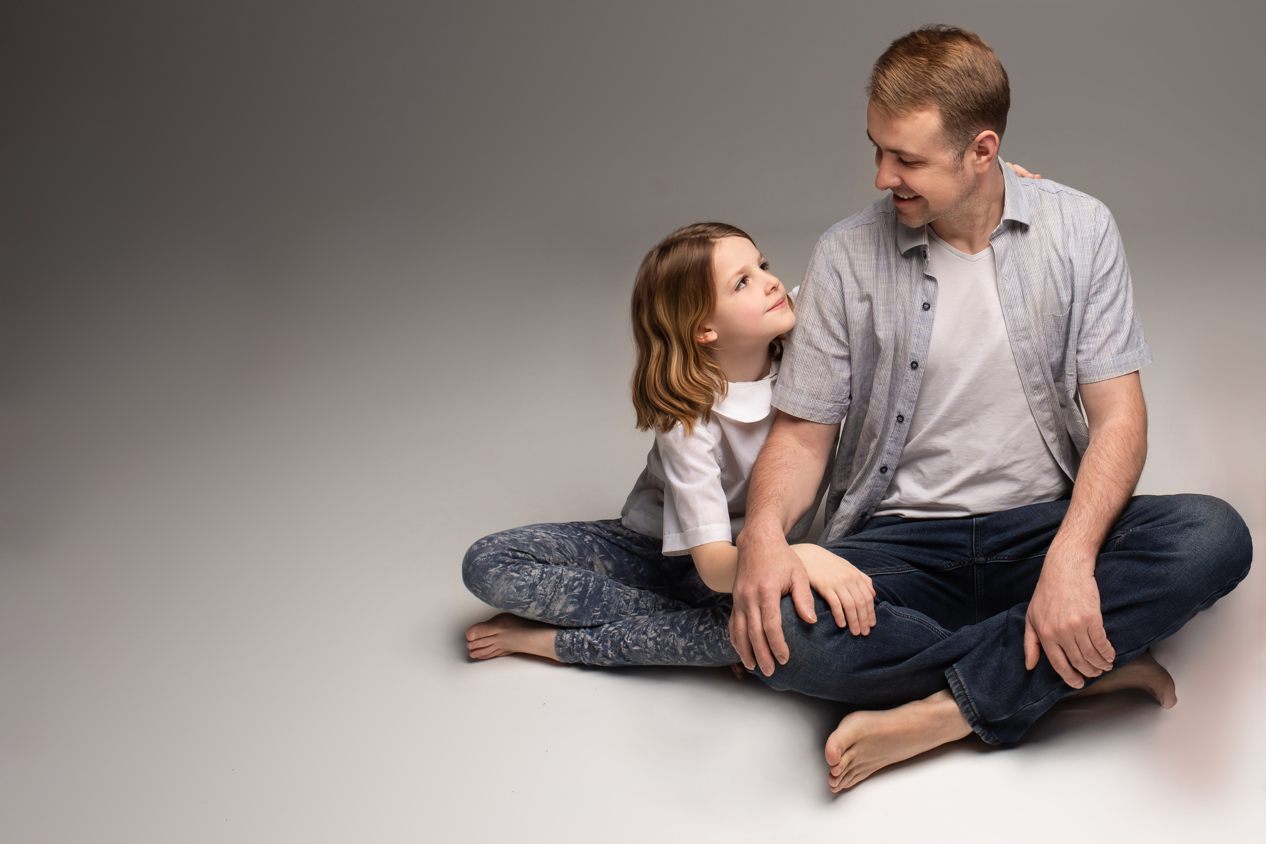 Beautiful family photo session in Spain. Professional photographer in Spain