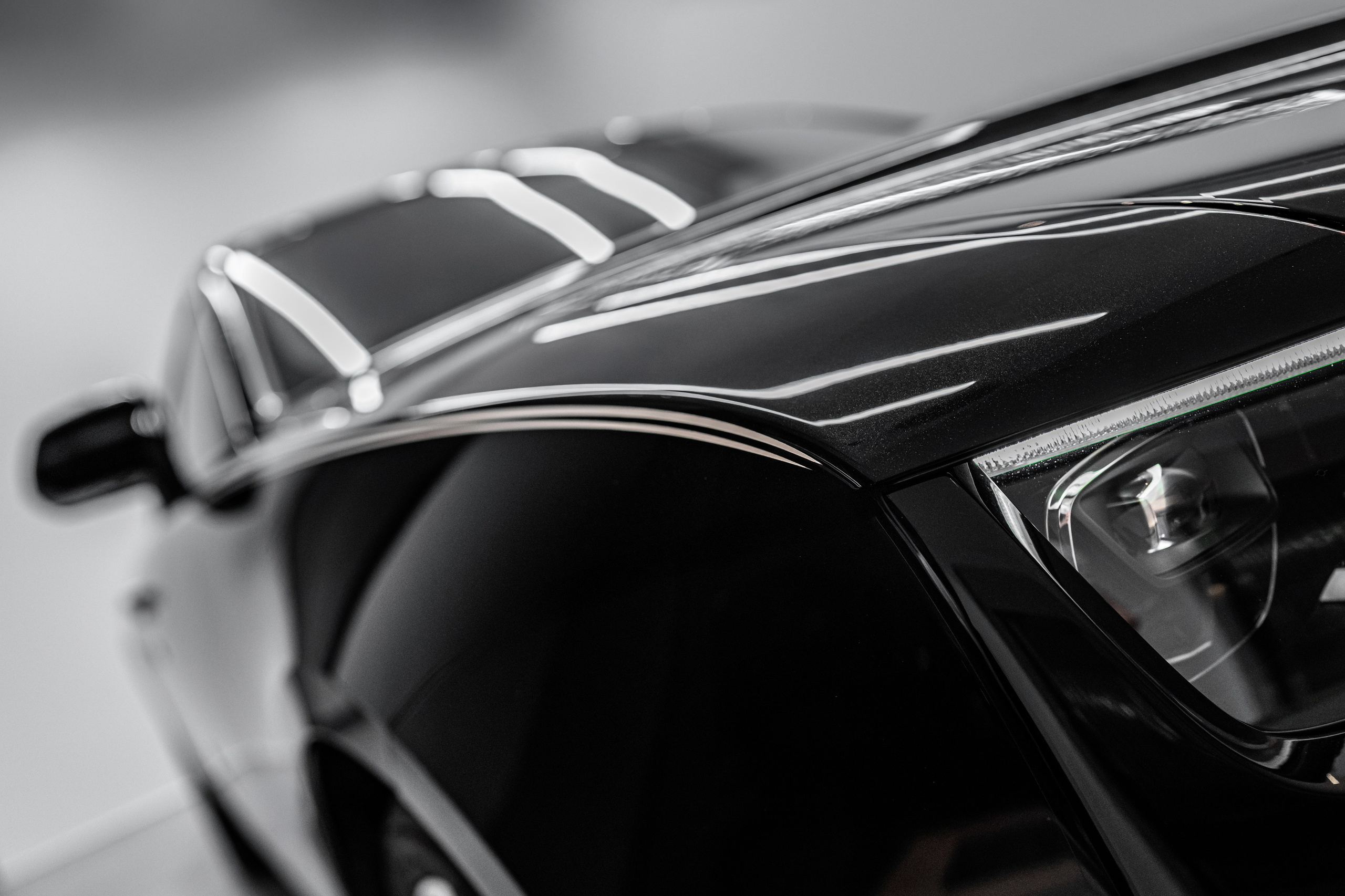 ROLLS-ROYCE. WORLDWIDE COMMERCIAL AUTOMOTIVE PHOTOGRAPHER