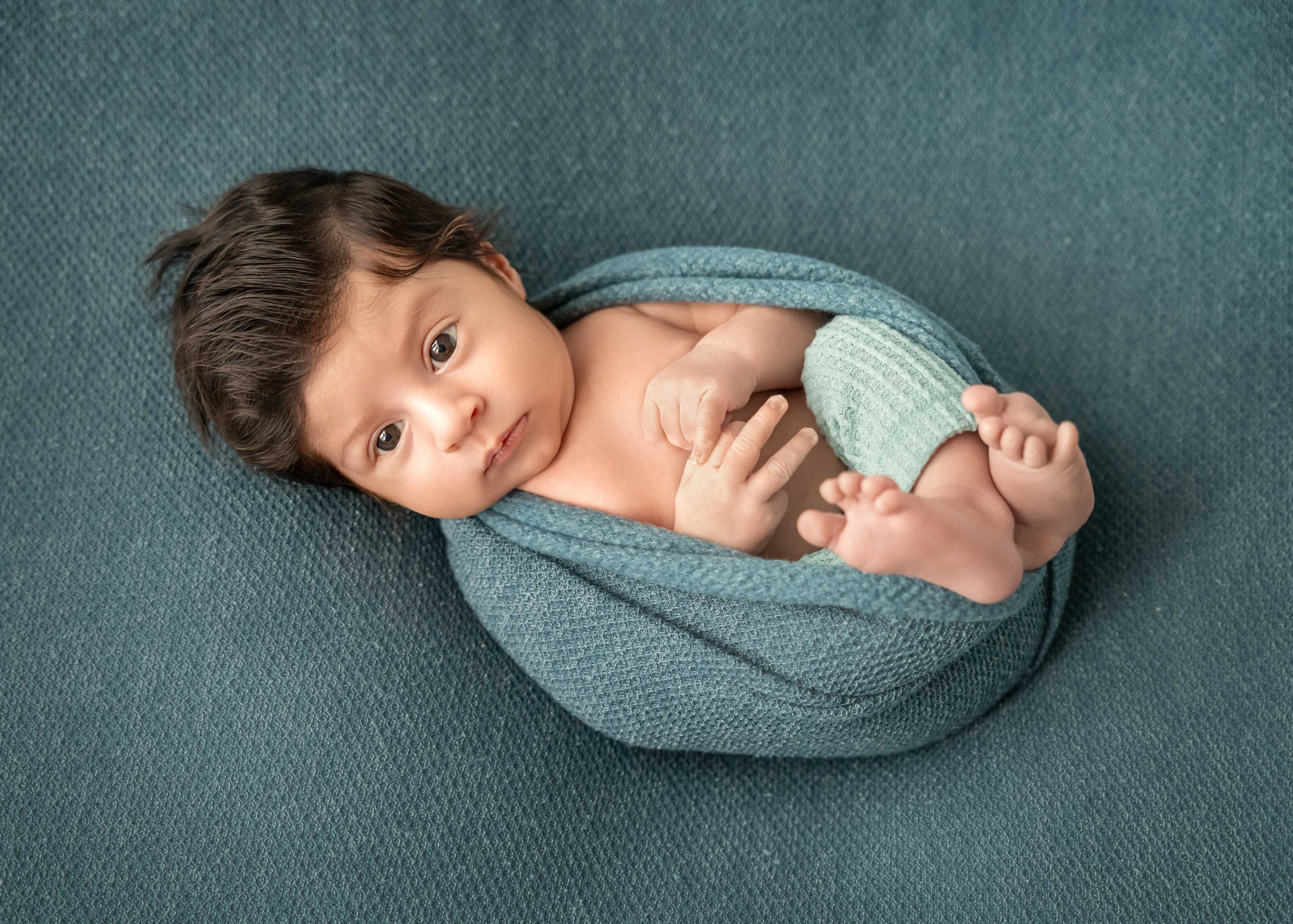 Newborn photos. Newborn photographer in Tampa Bay Area, FL