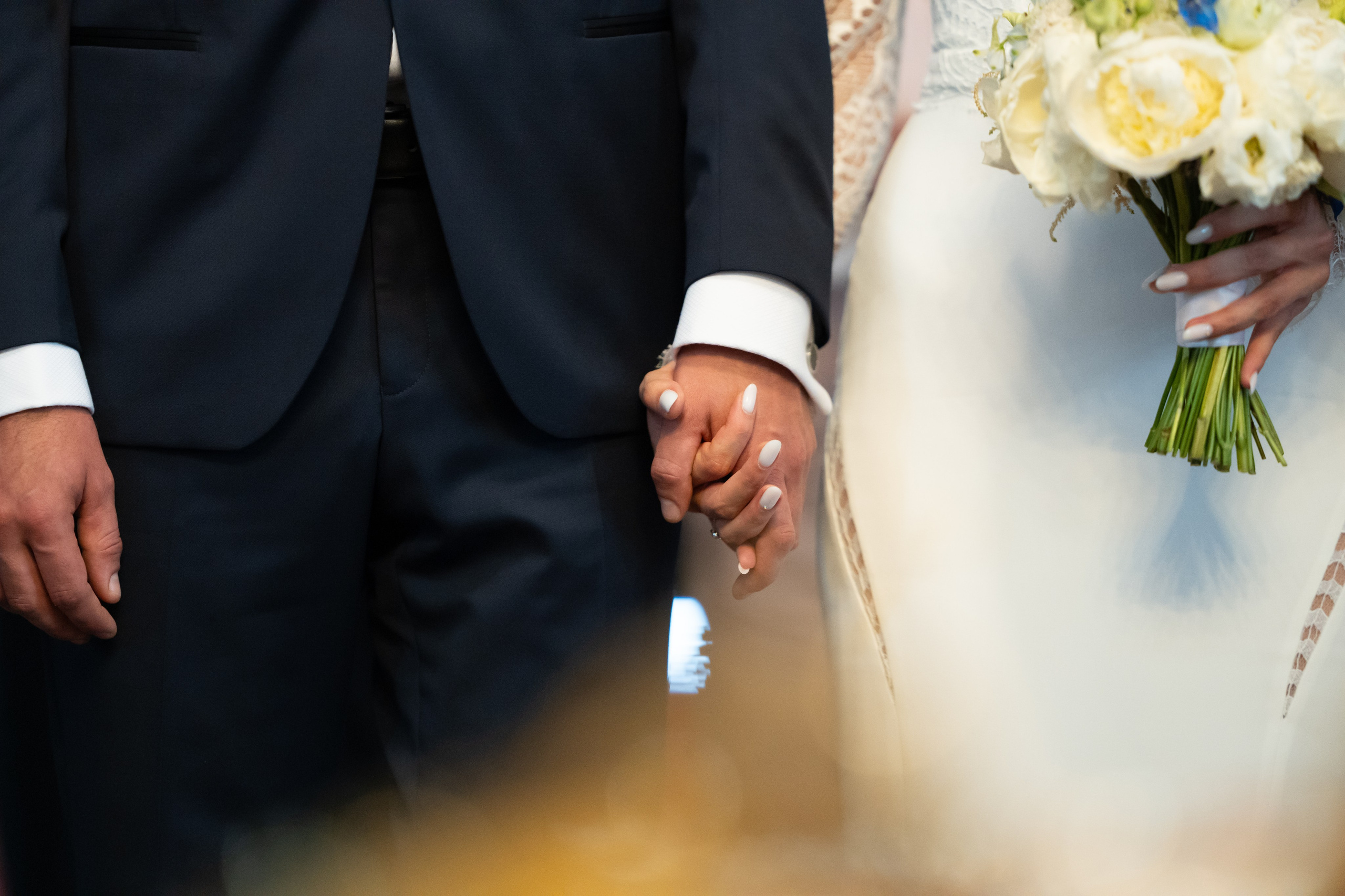 Elly & Andrew. Destination Wedding Photographer Alex Pasarelu