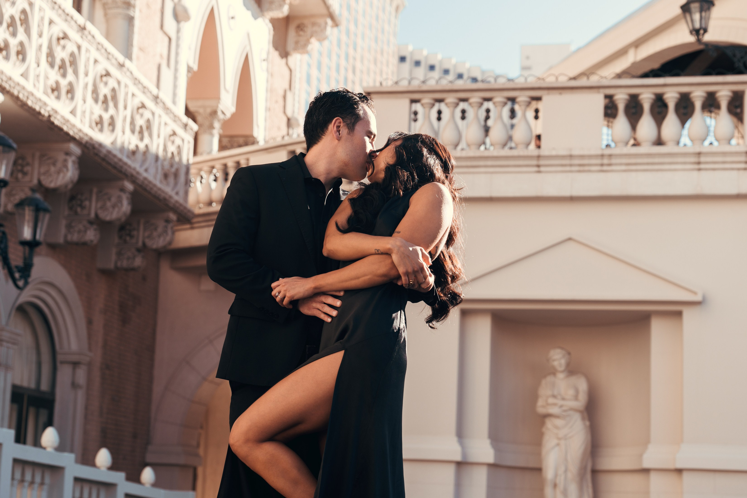 Calah&Matthew. Wedding & elopement photographer Viktoriya Kravtsov. Las Vegas