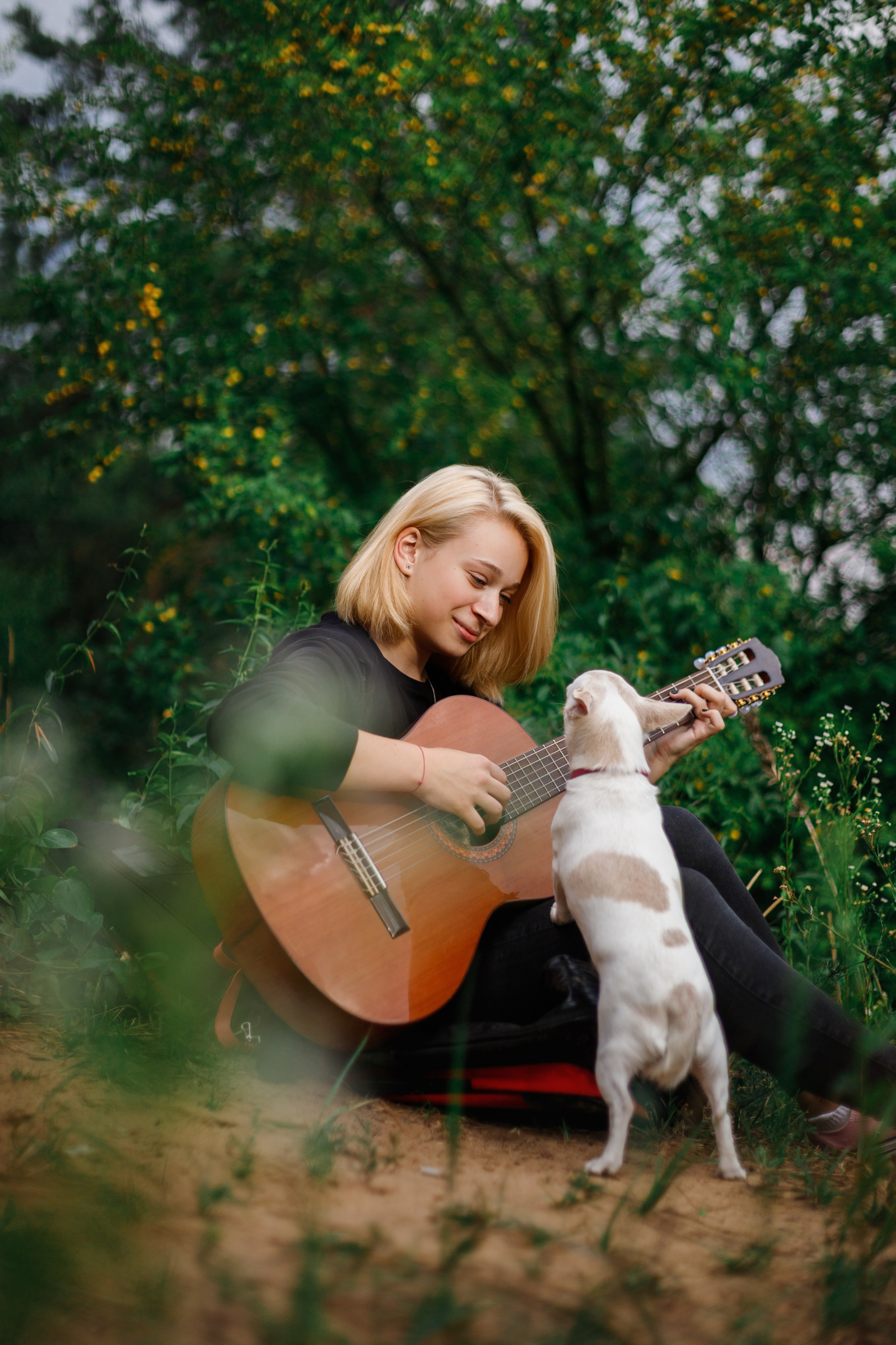 Polina & her chihuahua. Kaja | fotograf we Wrocławiu | ludzie i psy