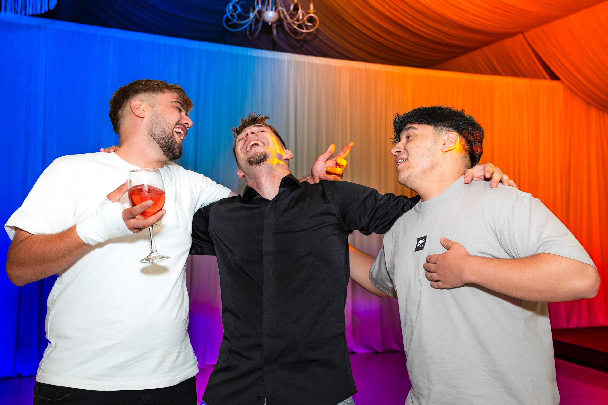 Majorat Denis. Ionut Brehuescu — Fotograf