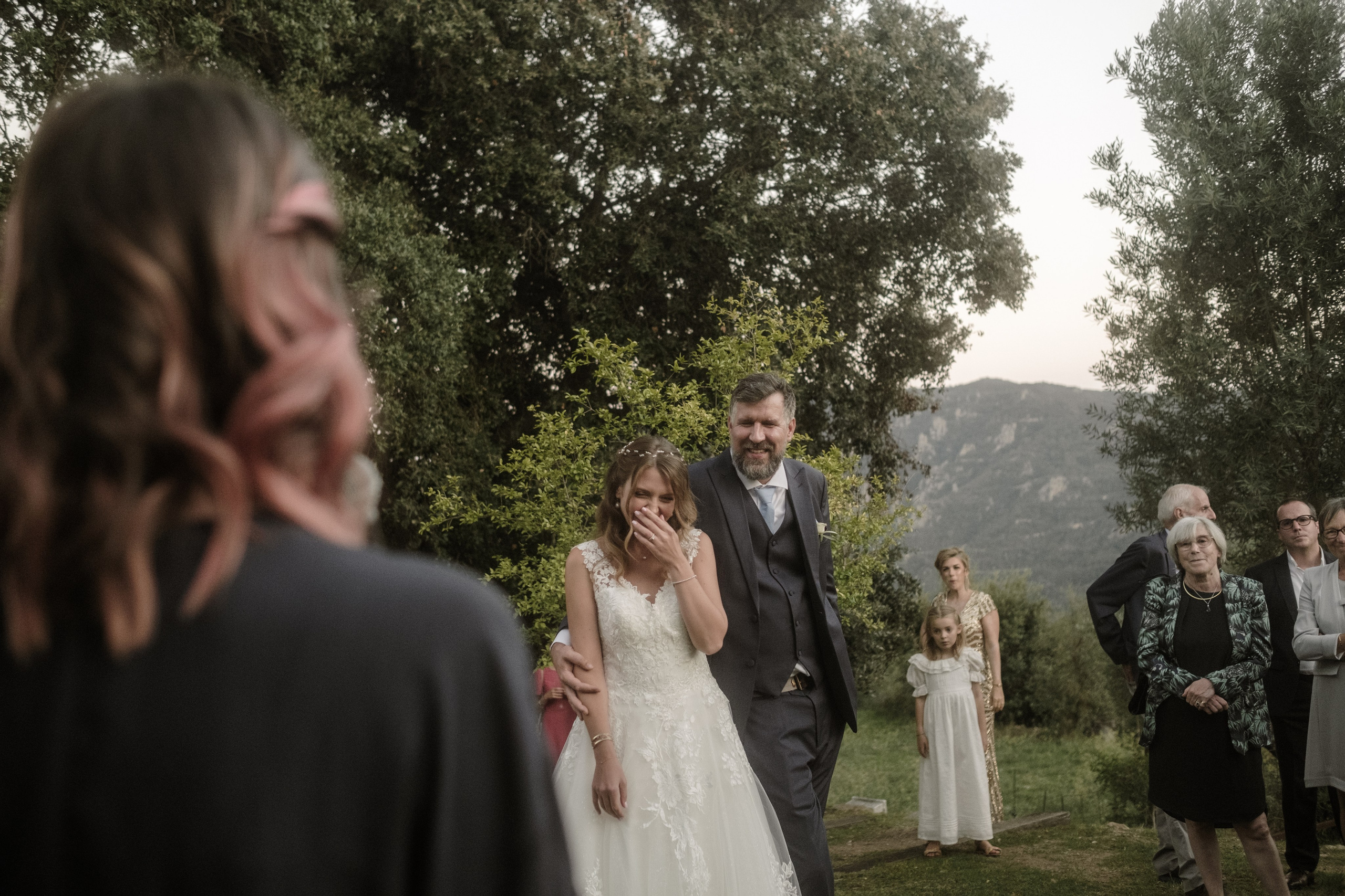 Svetlana & Alman. Monestir Sant Salvi. Paola fotógrafo / videografo de bodas en Barcelona