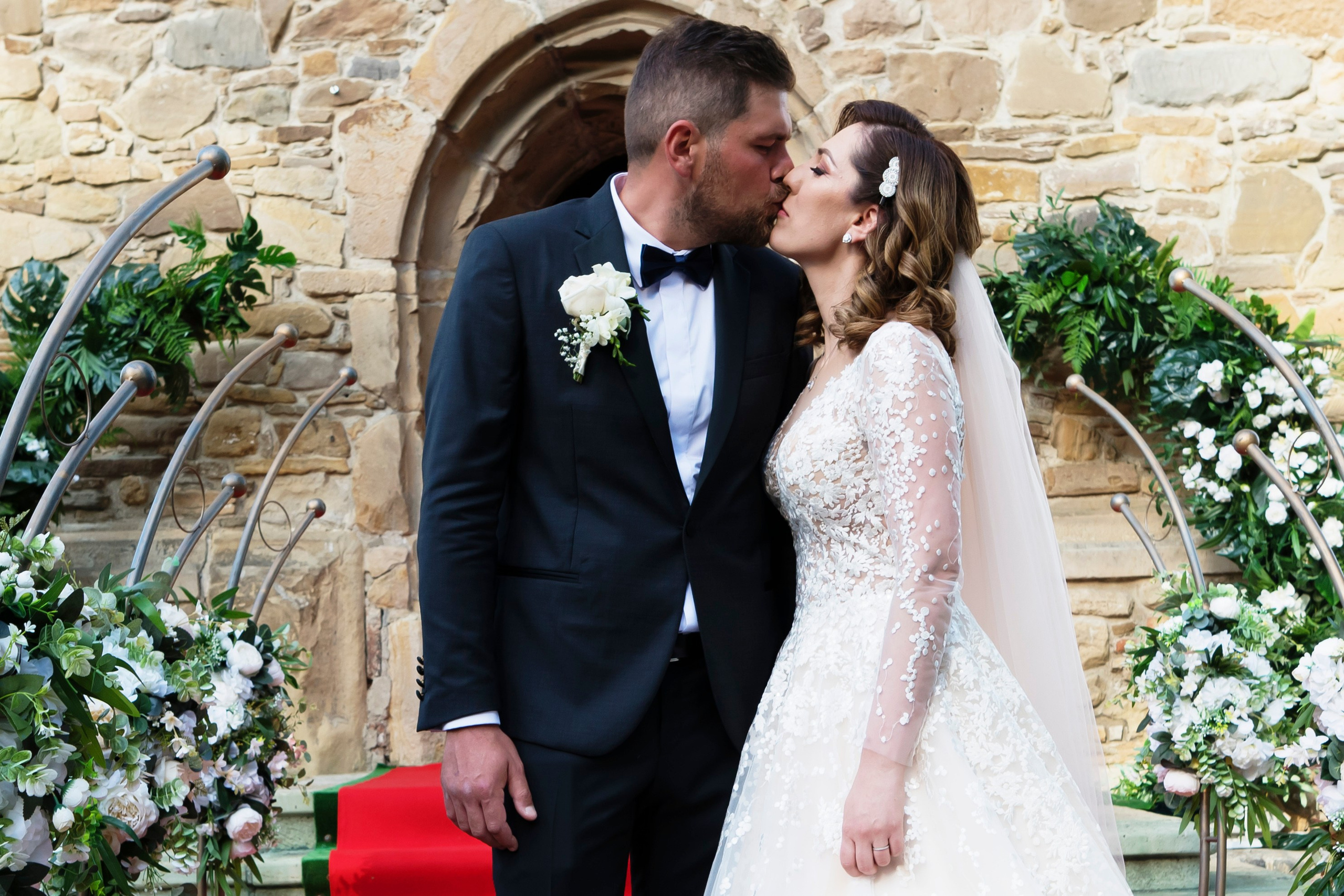 Fotografii de nunta Onesti. MDimaFotoStudio. Fotograf de nuntă, evenimente private și de familie