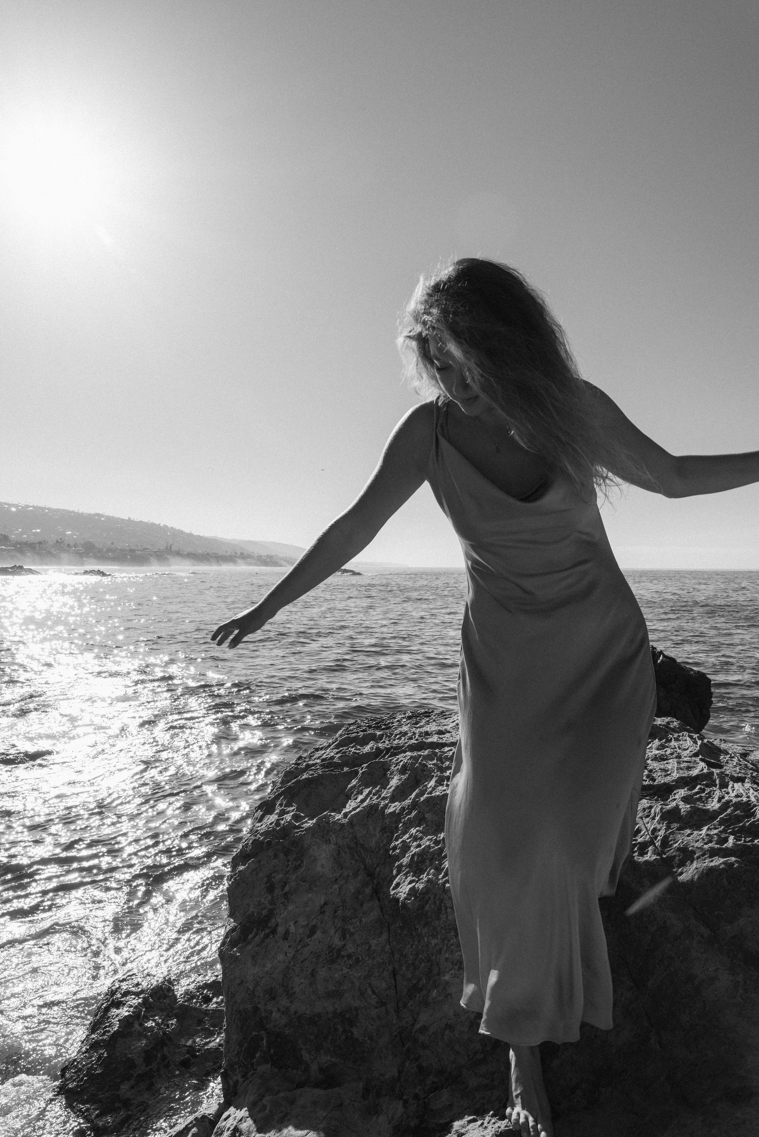 Svetlana at the Beach. Portrait, family, maternity & wedding photography & videography in SoCal Kseni Vibe