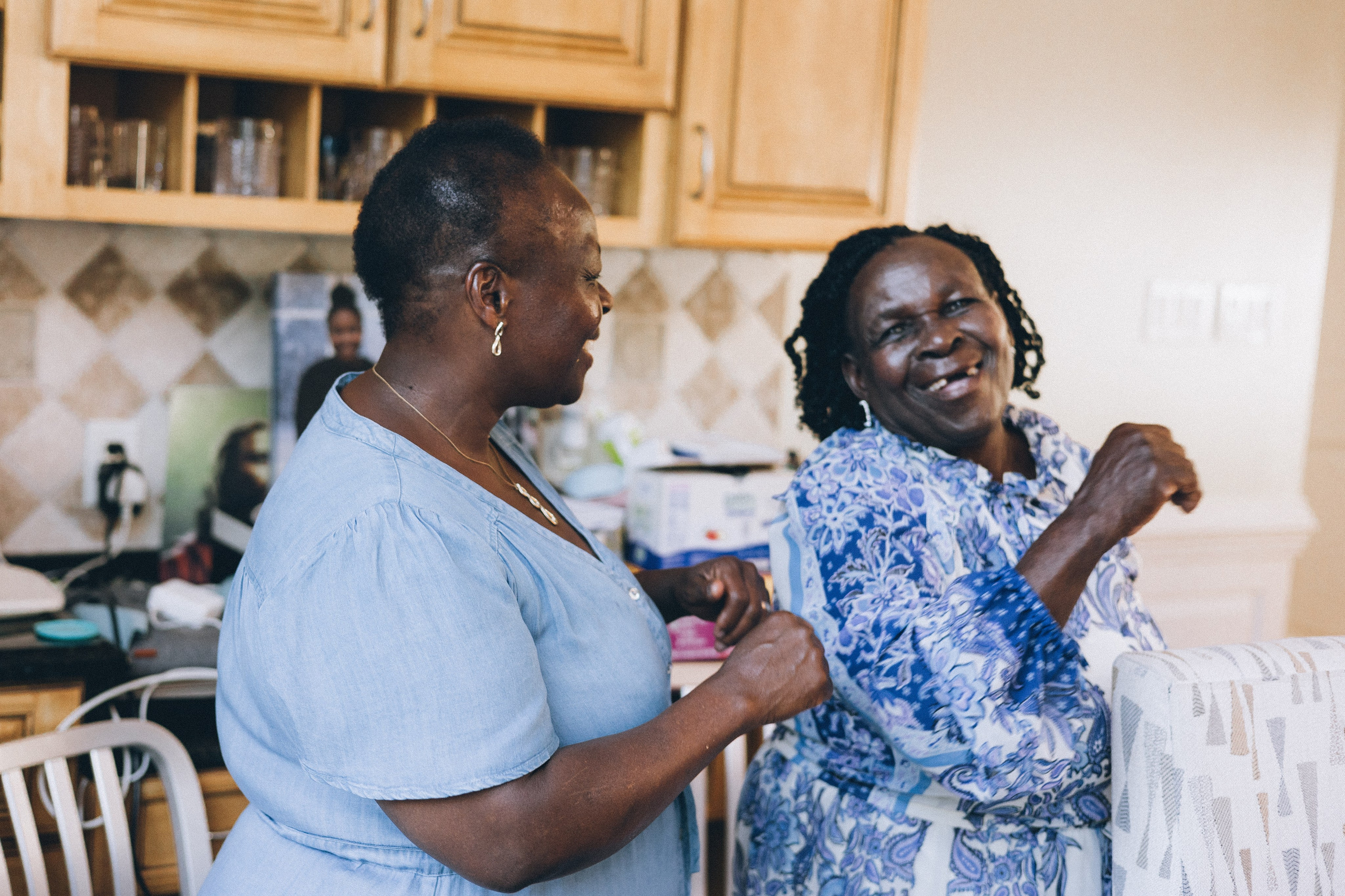 Mutotis Meeting. Sara Eulalia | Virginia Photographer