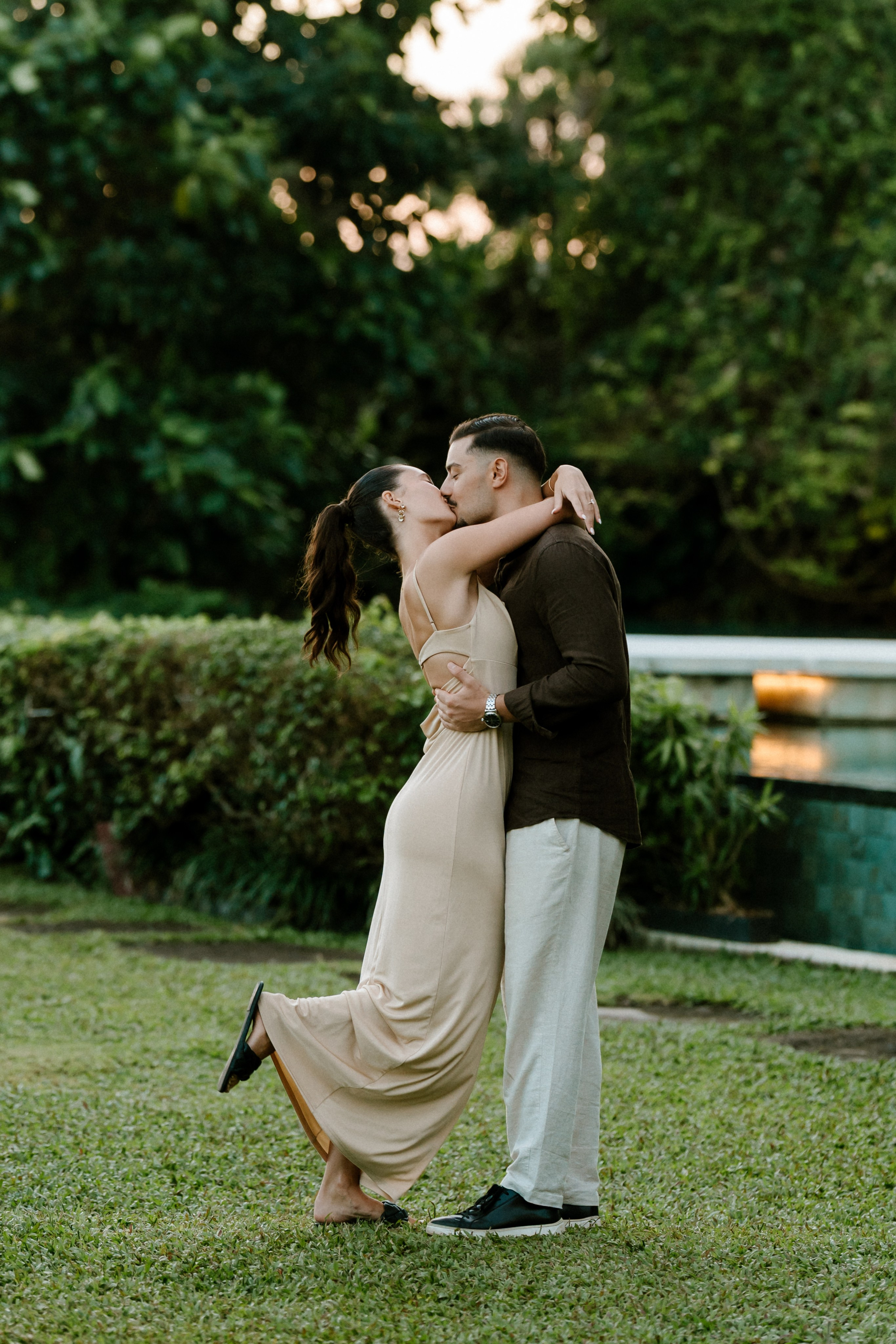 Nicolaos & Ivanna. Female Photographer in Bali