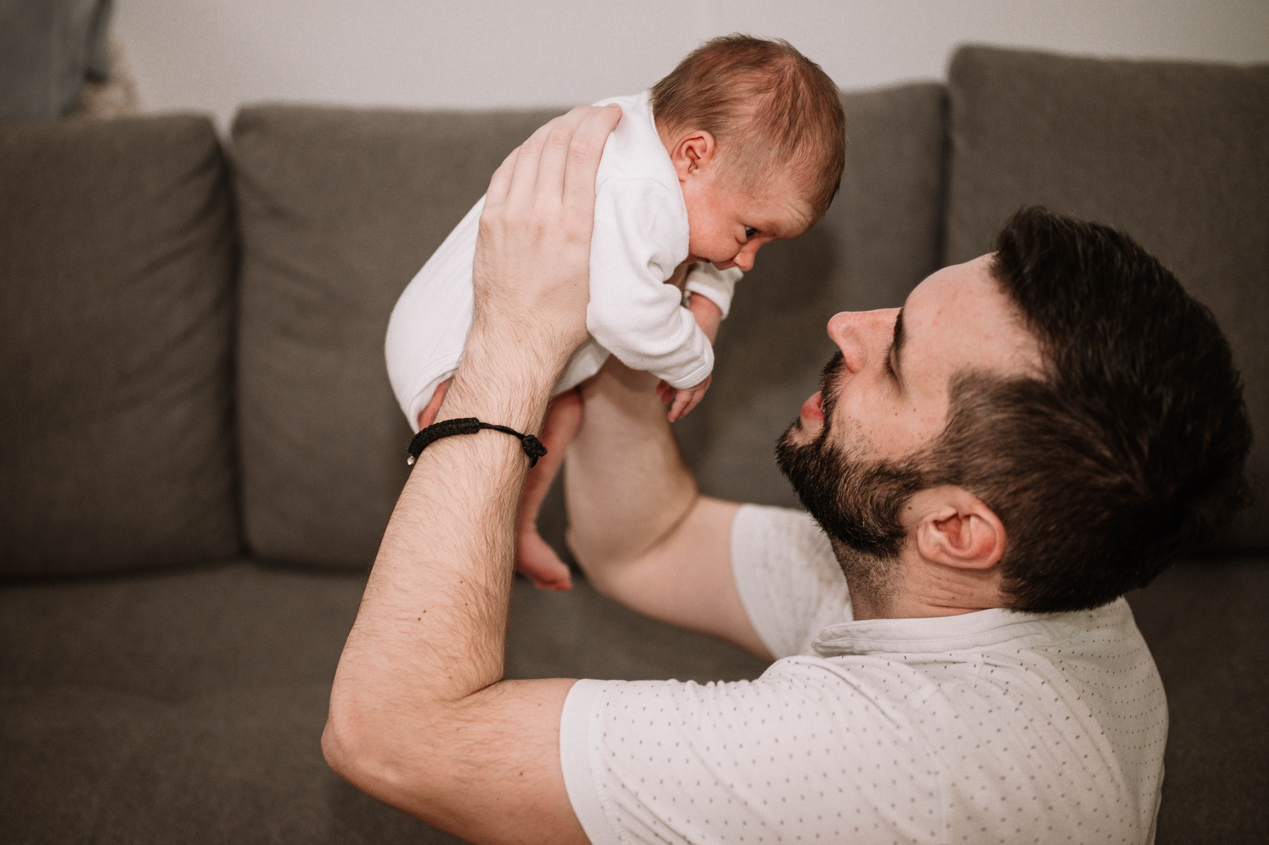 Iva - fotografisanje bebe kod kuće. Dečiji i porodični fotograf
