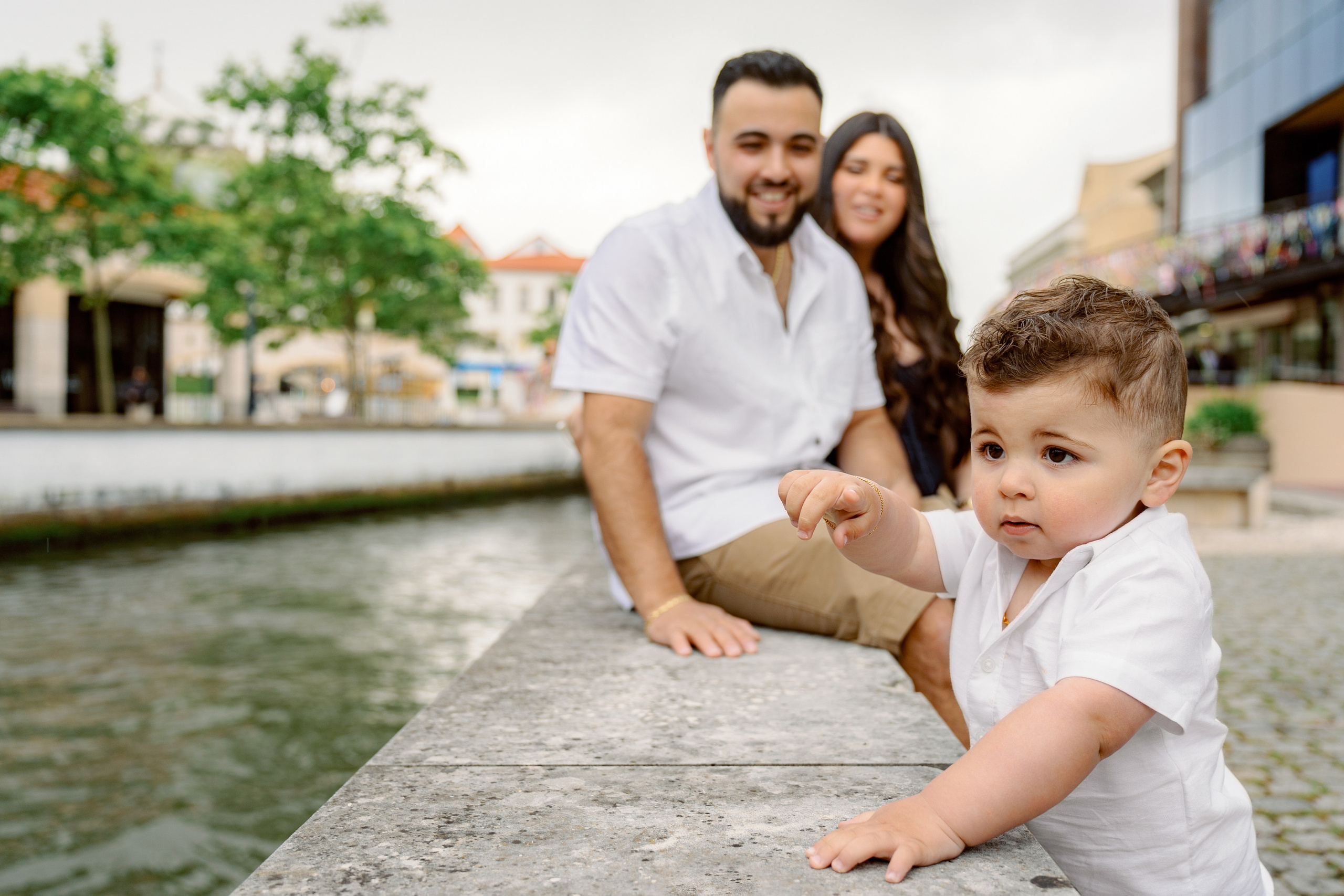 FAMILY PHOTO SHOOT IN AVEIRO. Photo and video shoots, photo tours in Portugal — WePortugal