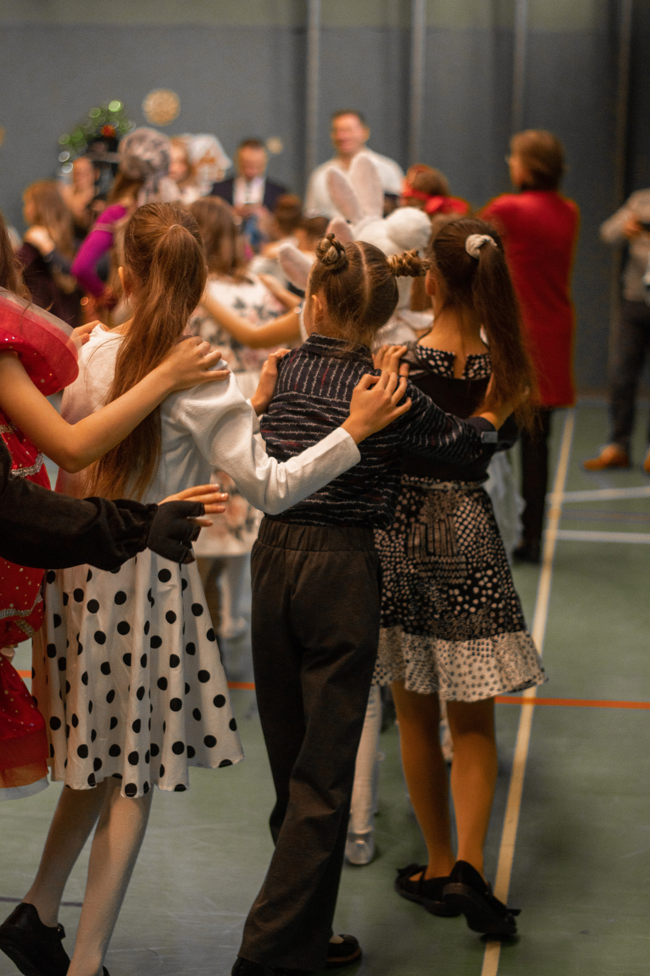 Новогодний хоровод. Семейный и детский фотограф