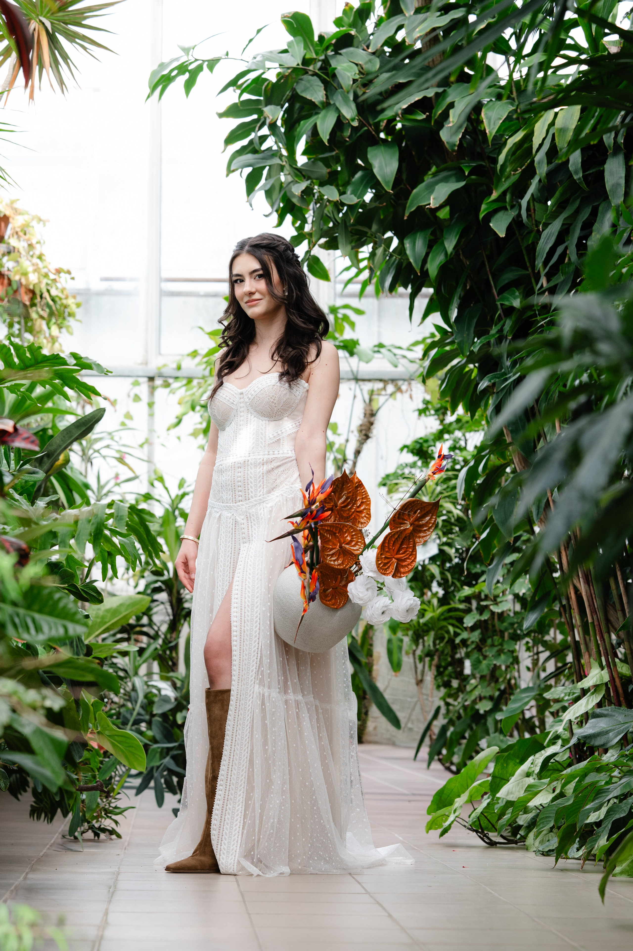 Botanical BRIDE. Alexandra Hanu Photographer