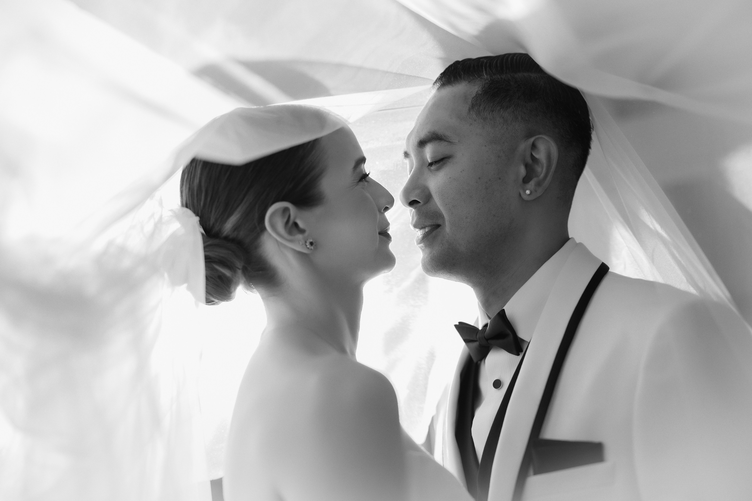 Contact. Wedding & family photography in Seattle area. Helen Michelle photographer