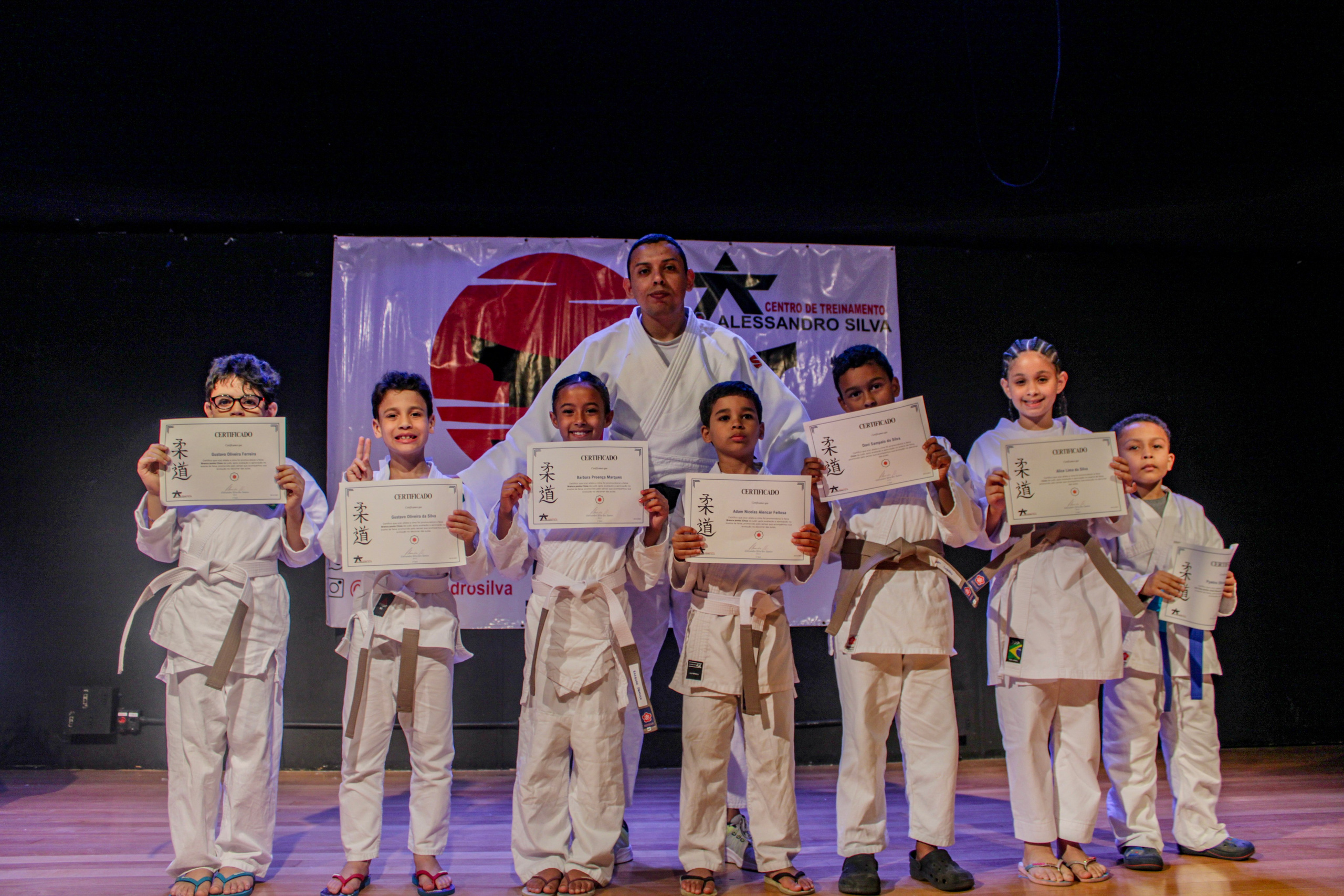 Troca de Faixa — CT Alessandro Silva. Valkyestudio