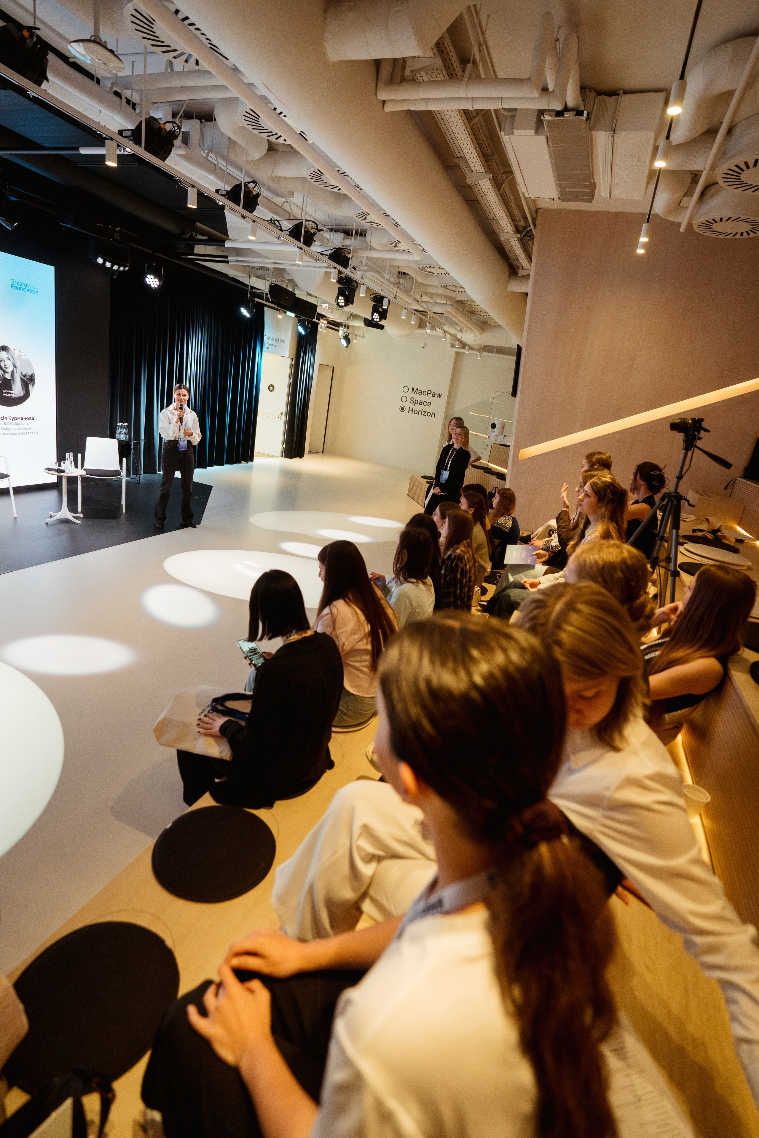 Sheleads Demo Day. Kostiantyn Holinchenko. Reportage and portrait photographer