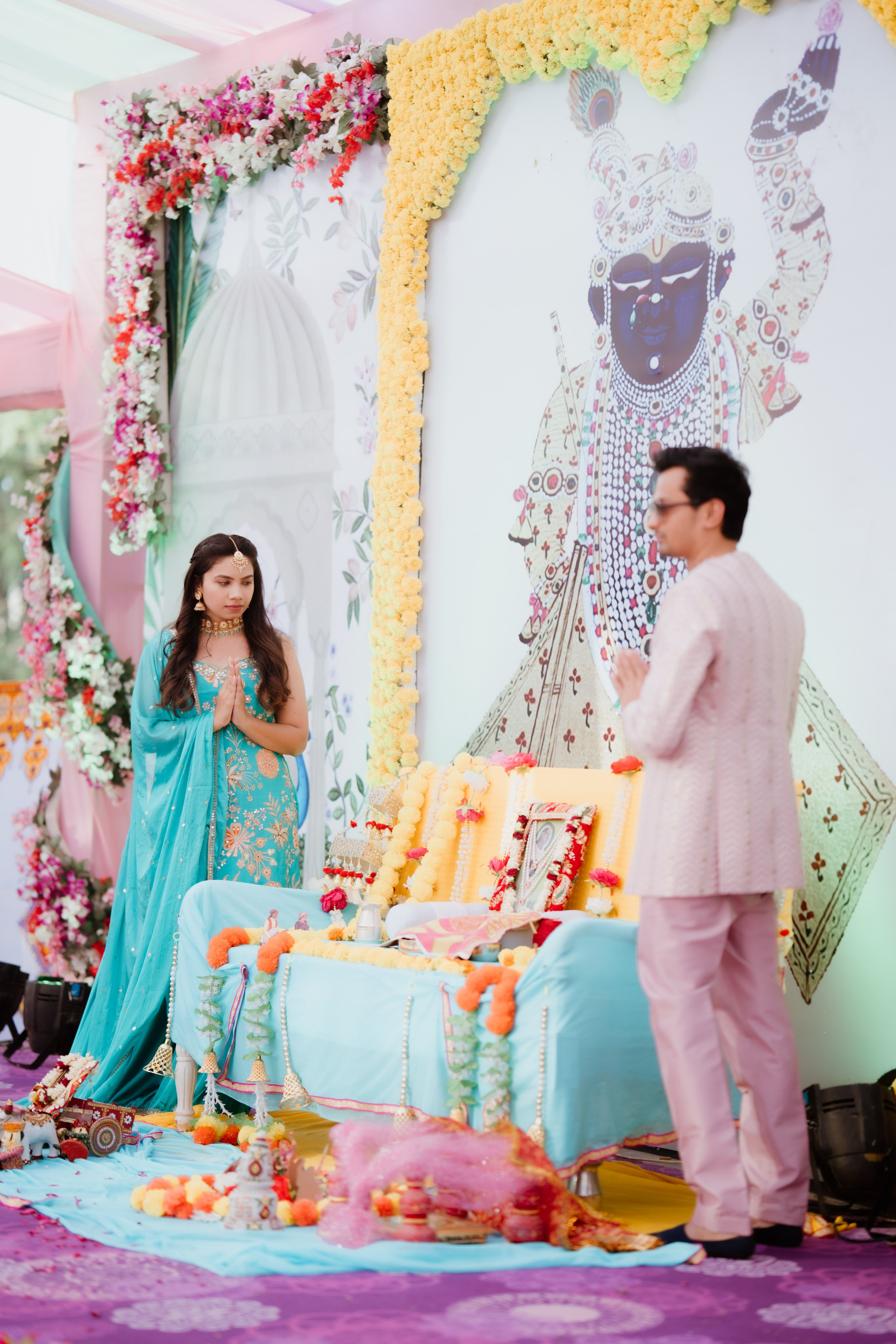 WEDDINGS. Love Emotions Weddings