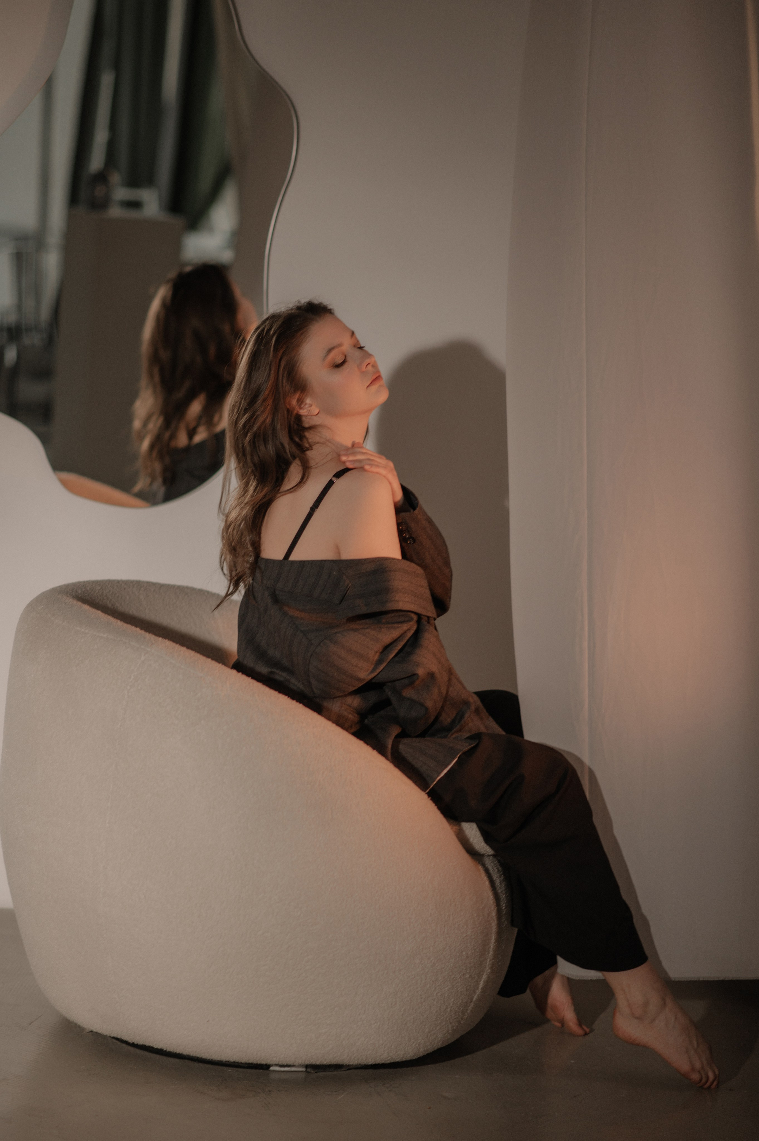 Minimalism. Wedding and commercial photographer