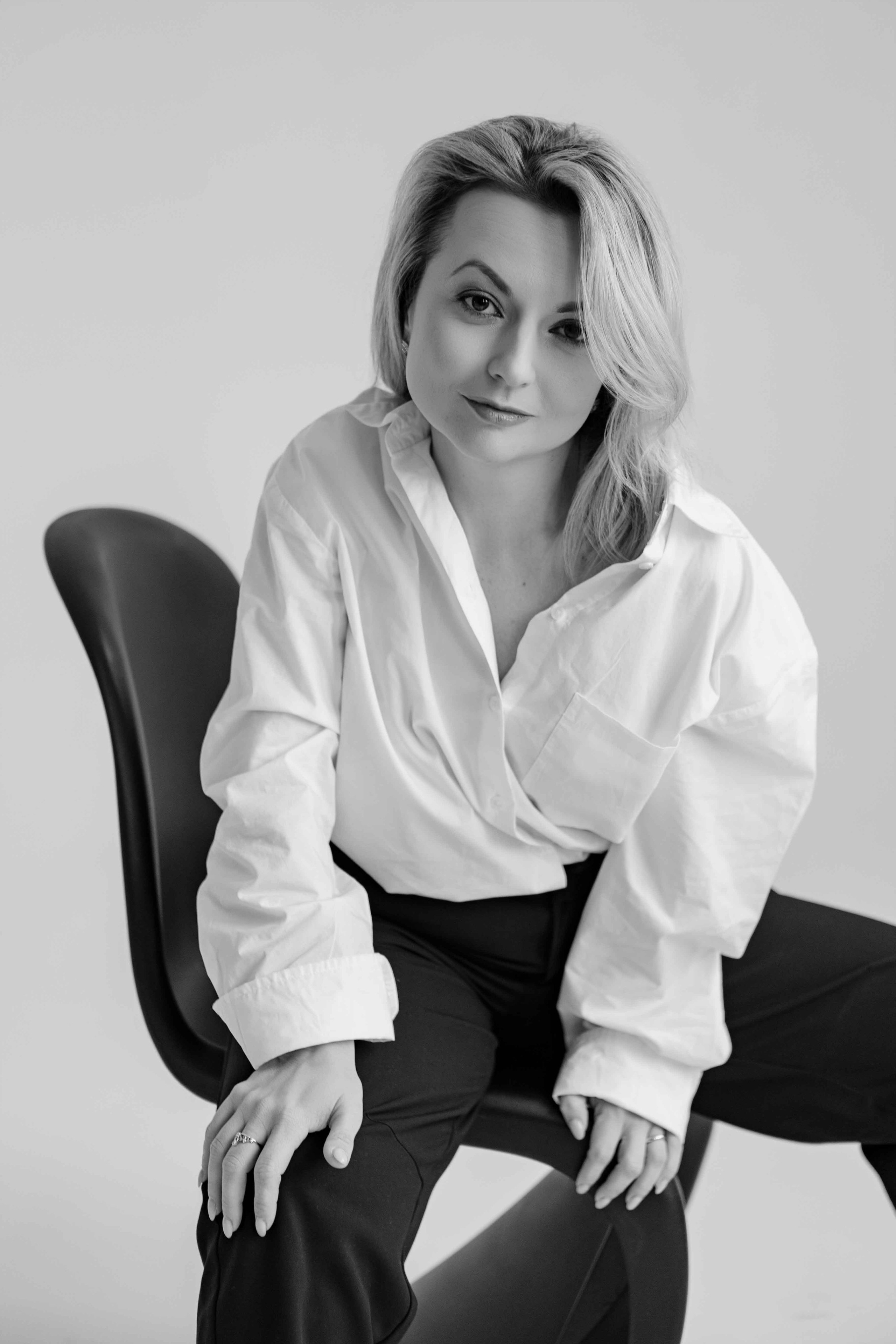 Laura. Cristina Andronache fotograf Brașov fotograf de familie fotograf de nunta Brașov