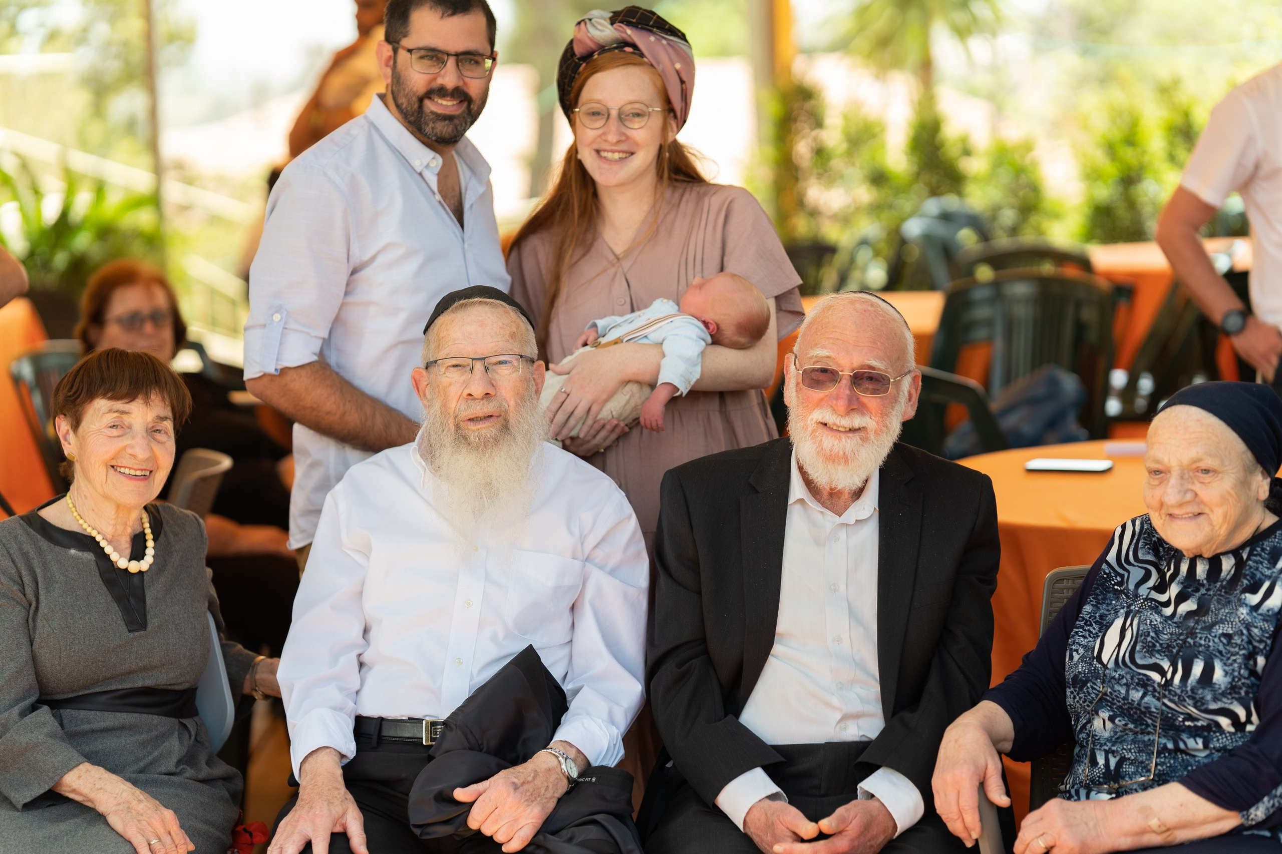 משפחת ברנד. יוסף מזרחי צילום חתונה, ברית וזוגיות. צלם מקצועי שאוהב להוציא אתכם הכי יפים ברגעים הכי מרגשים